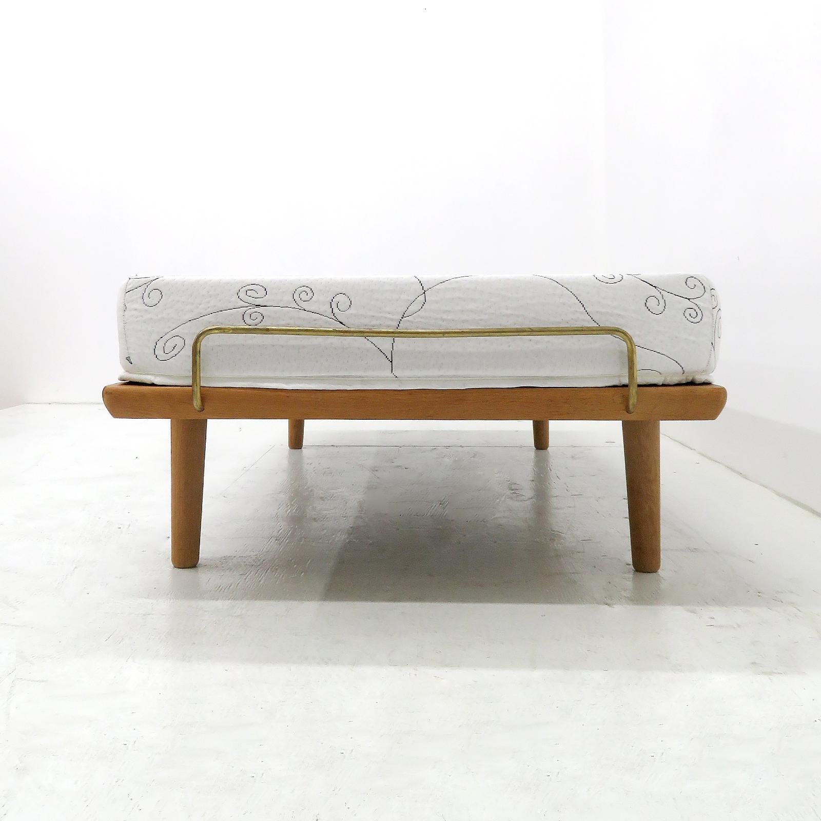 Danese Daybed GE-19 di Hans Wegner per GETAMA, 1960 in vendita