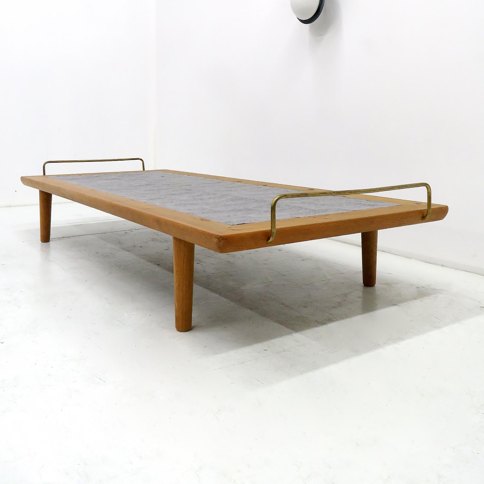Metà XX secolo Daybed GE-19 di Hans Wegner per GETAMA, 1960 in vendita