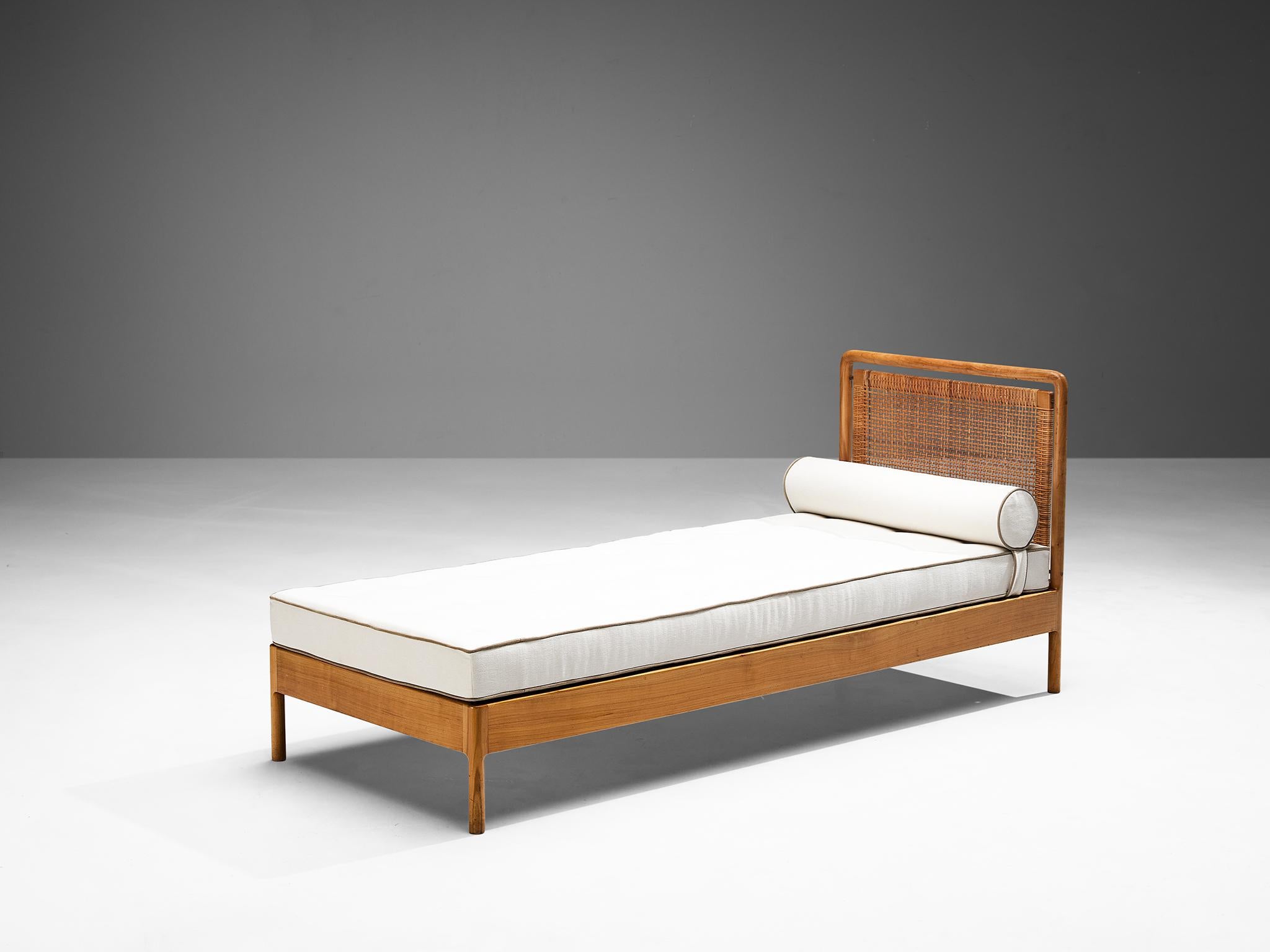 Mid-Century Modern Daybed in Elm with Wicker Headboard