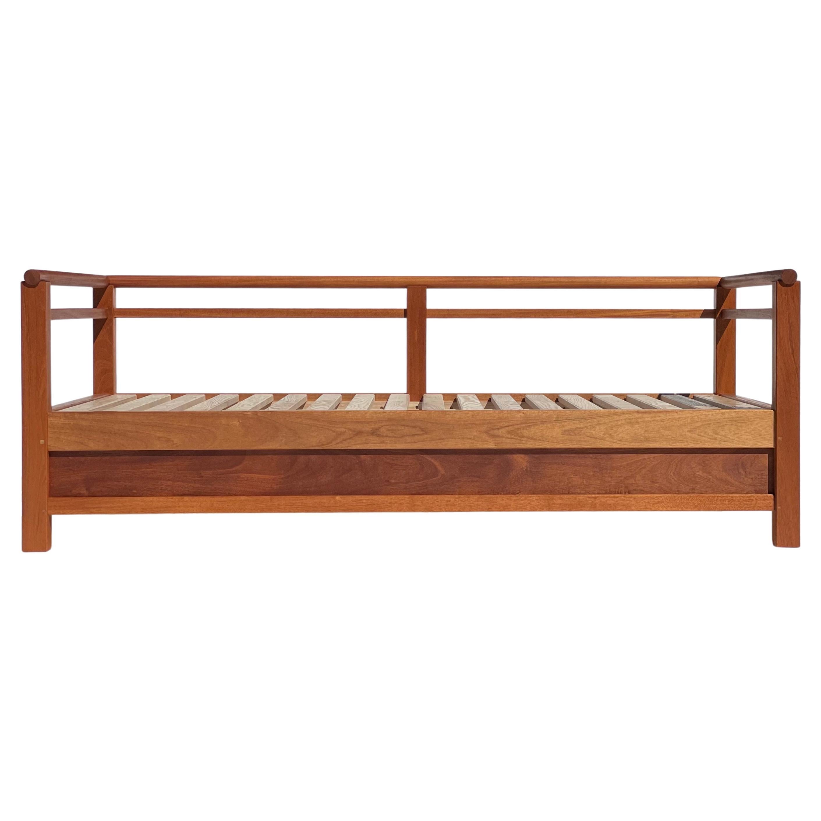 Daybed in Mahogany For Sale