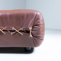 Brown leather daybed/sofa/bed Italian manufacture mid-century 1960s