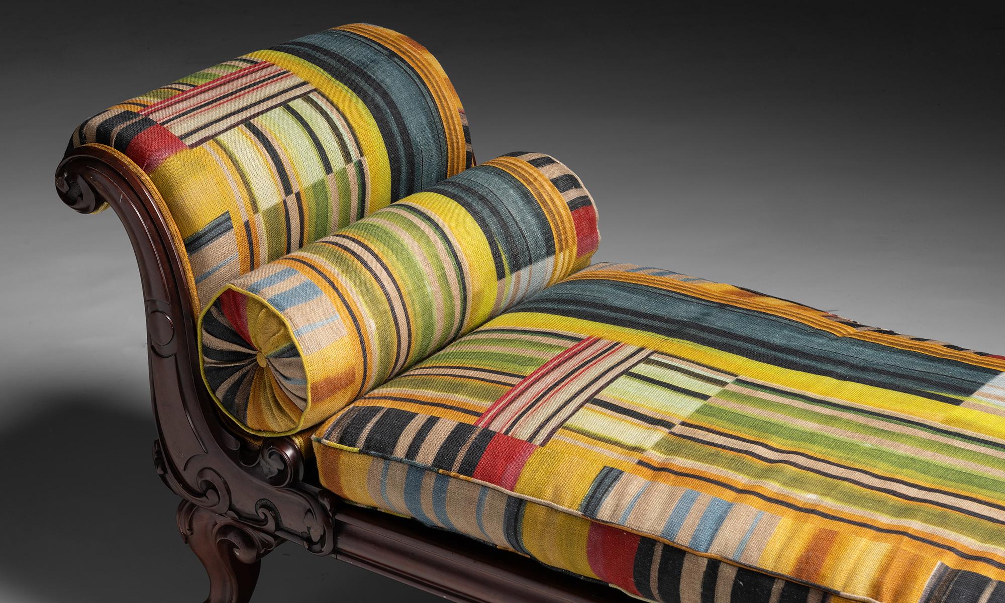 Daybed in Striped Linen by Pierre Frey, England circa 1870 In Good Condition In Culver City, CA