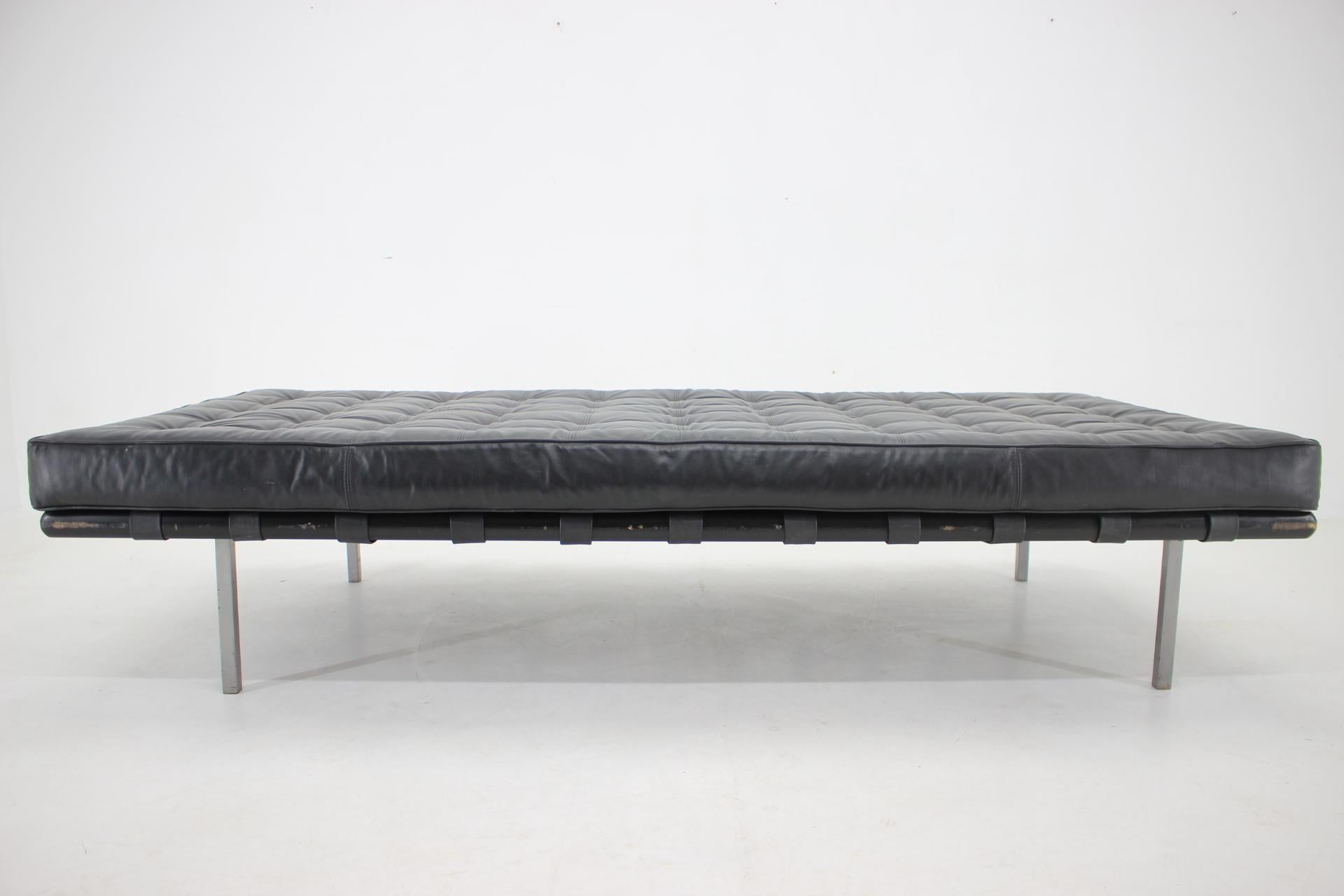 Daybed in Style of Ludwig Mies van der Rohe, Germany, 1970s For Sale 5