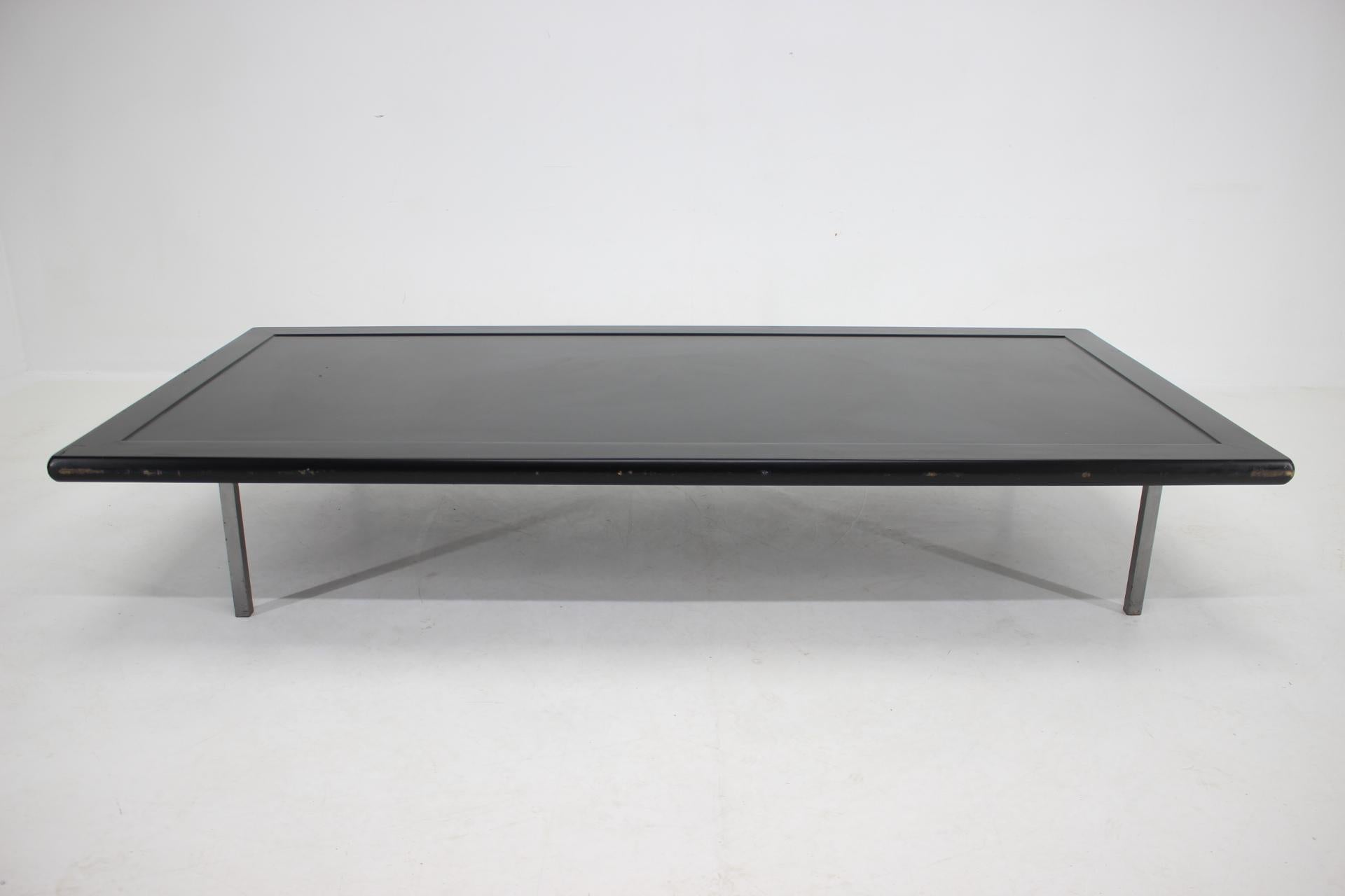 Daybed in Style of Ludwig Mies van der Rohe, Germany, 1970s For Sale 1