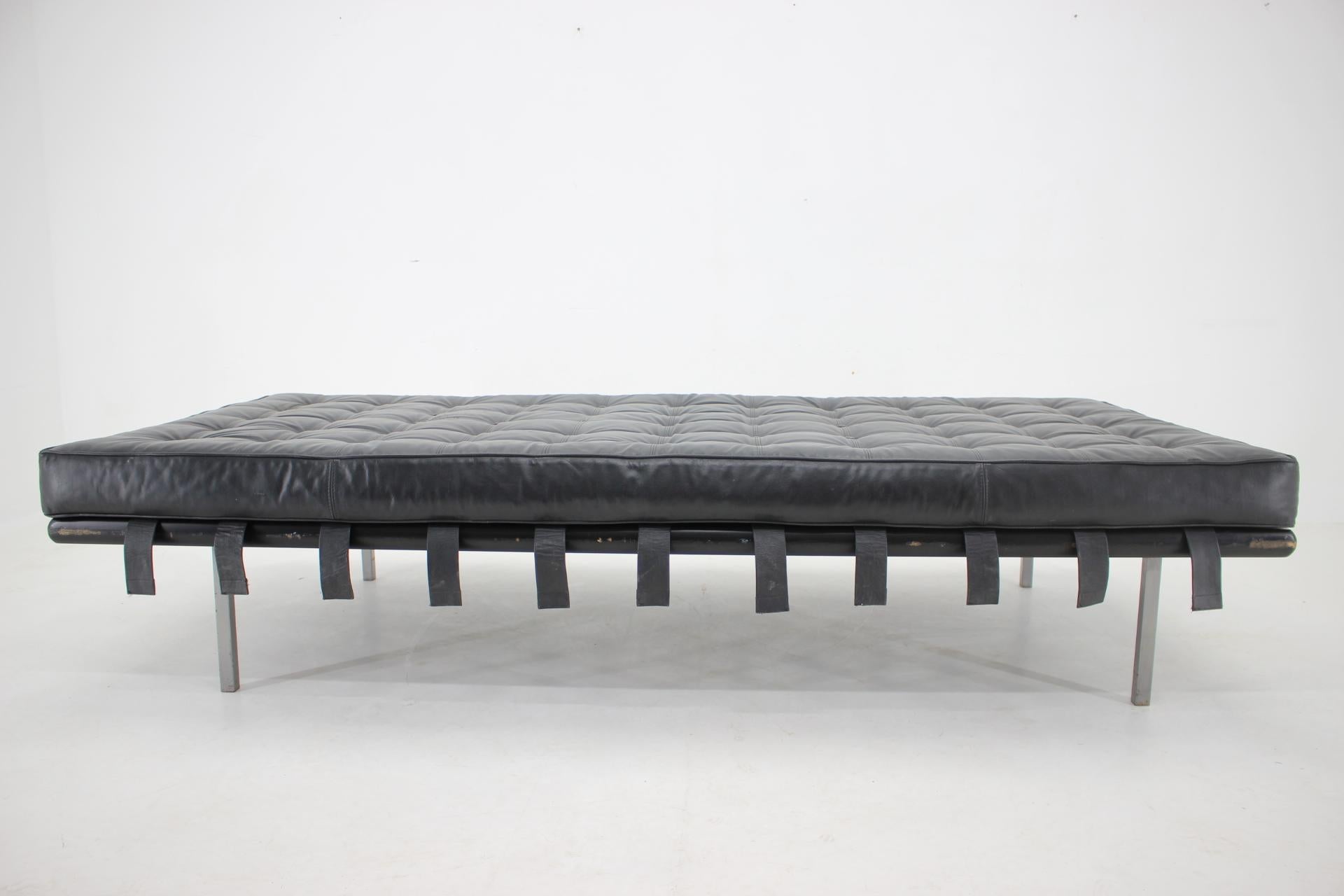 Daybed in Style of Ludwig Mies van der Rohe, Germany, 1970s For Sale 3