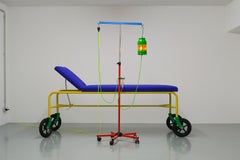 Instalación de cama de día "Aufwachraum" / "sala de despertar" de Florian Borkenhagen