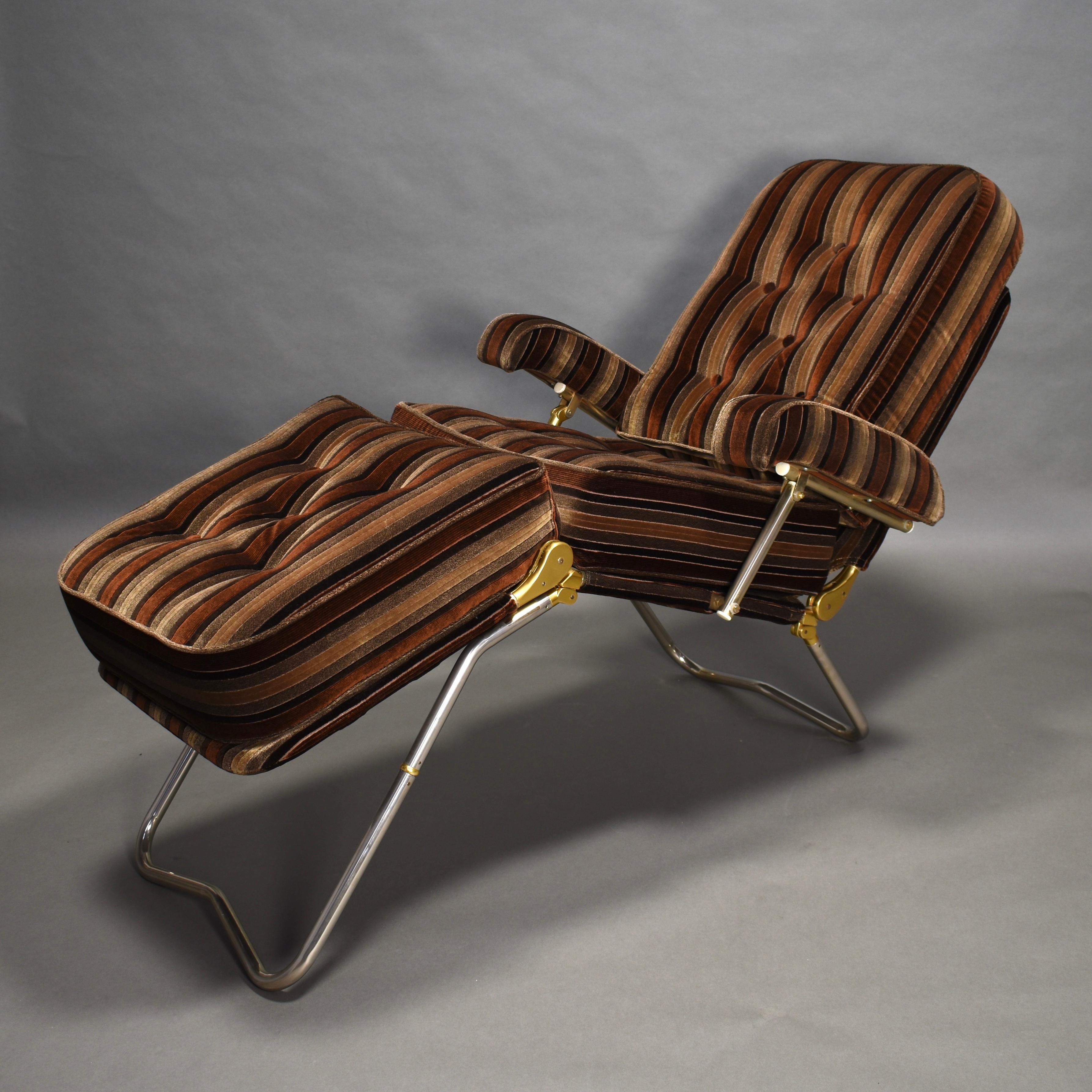 Mid-Century Modern Daybed Lounge Chair by Condor Paris, Rue La Fayette, France, circa 1970