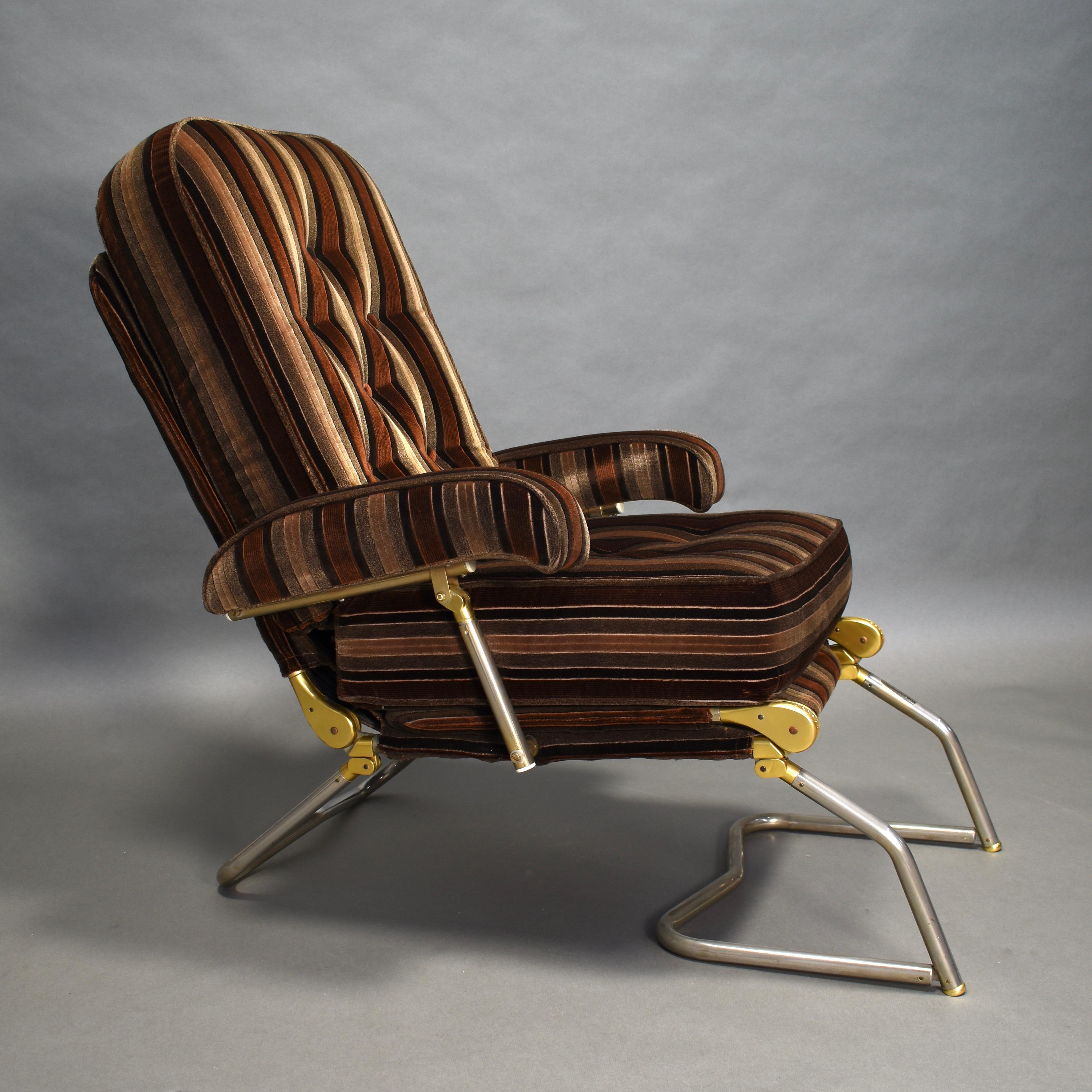 Late 20th Century Daybed Lounge Chair by Condor Paris, Rue La Fayette, France, circa 1970