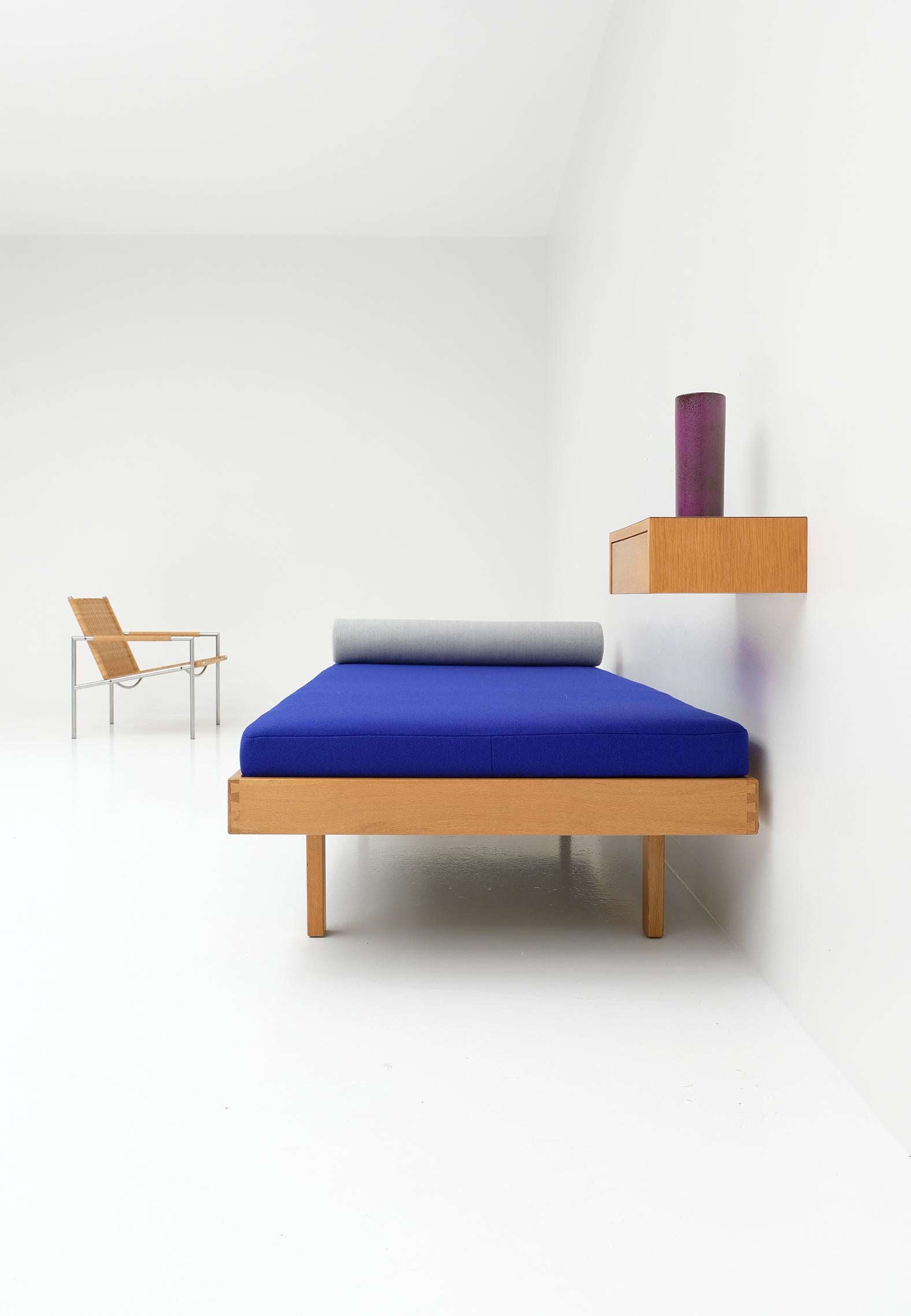 Mid-20th Century Daybed Mid-Century Modern by Jos De Mey For Sale