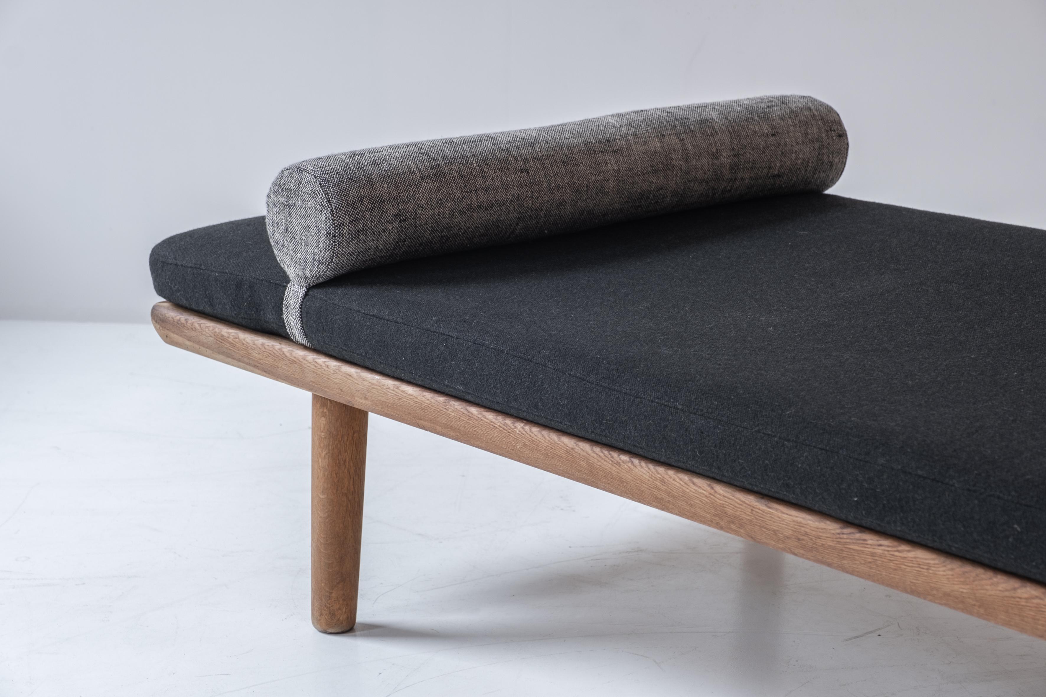 Daybed Model GE19 by Hans Wegner for GETAMA, Denmark, 1950s 1