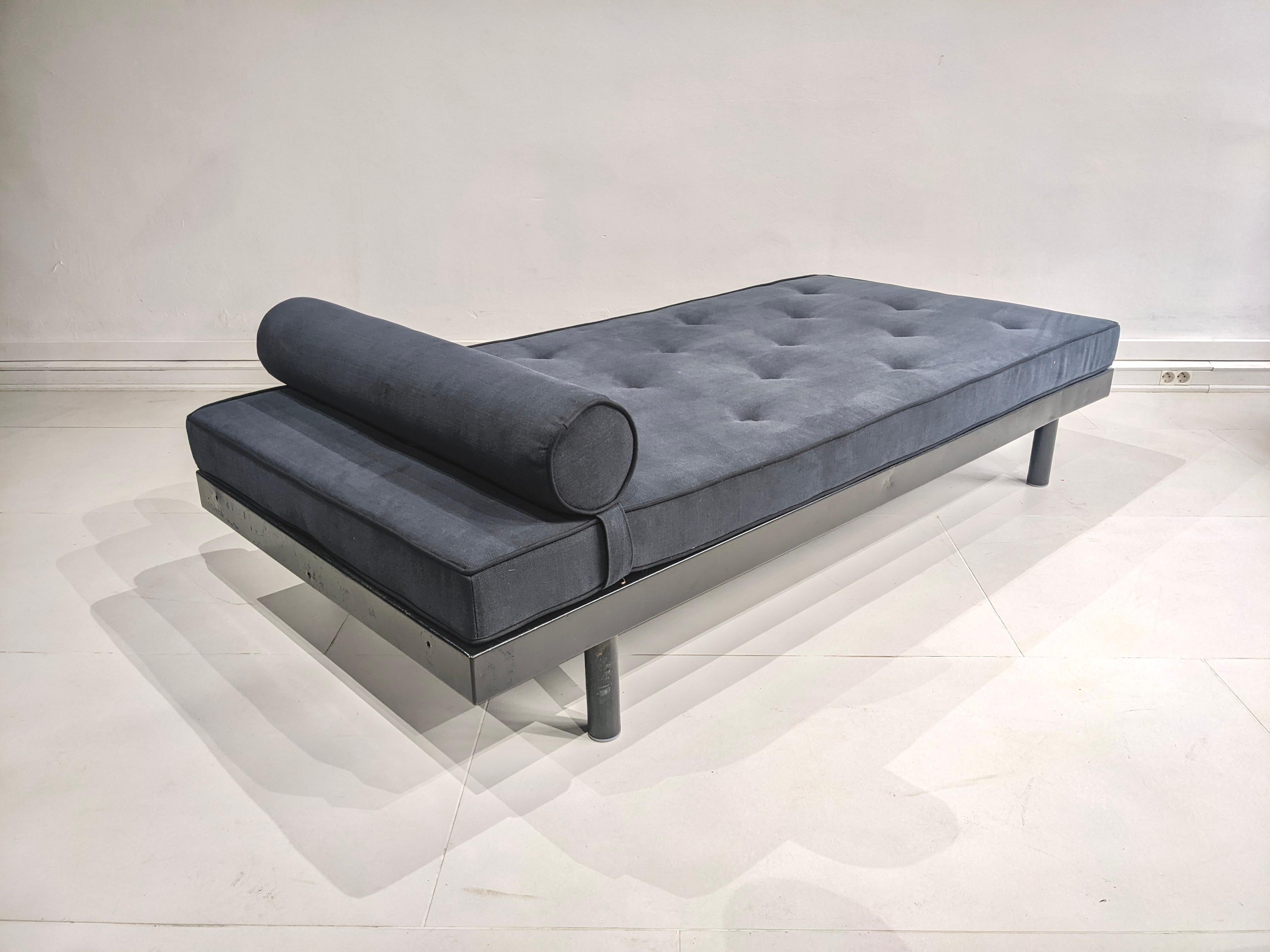 jean prouve daybed