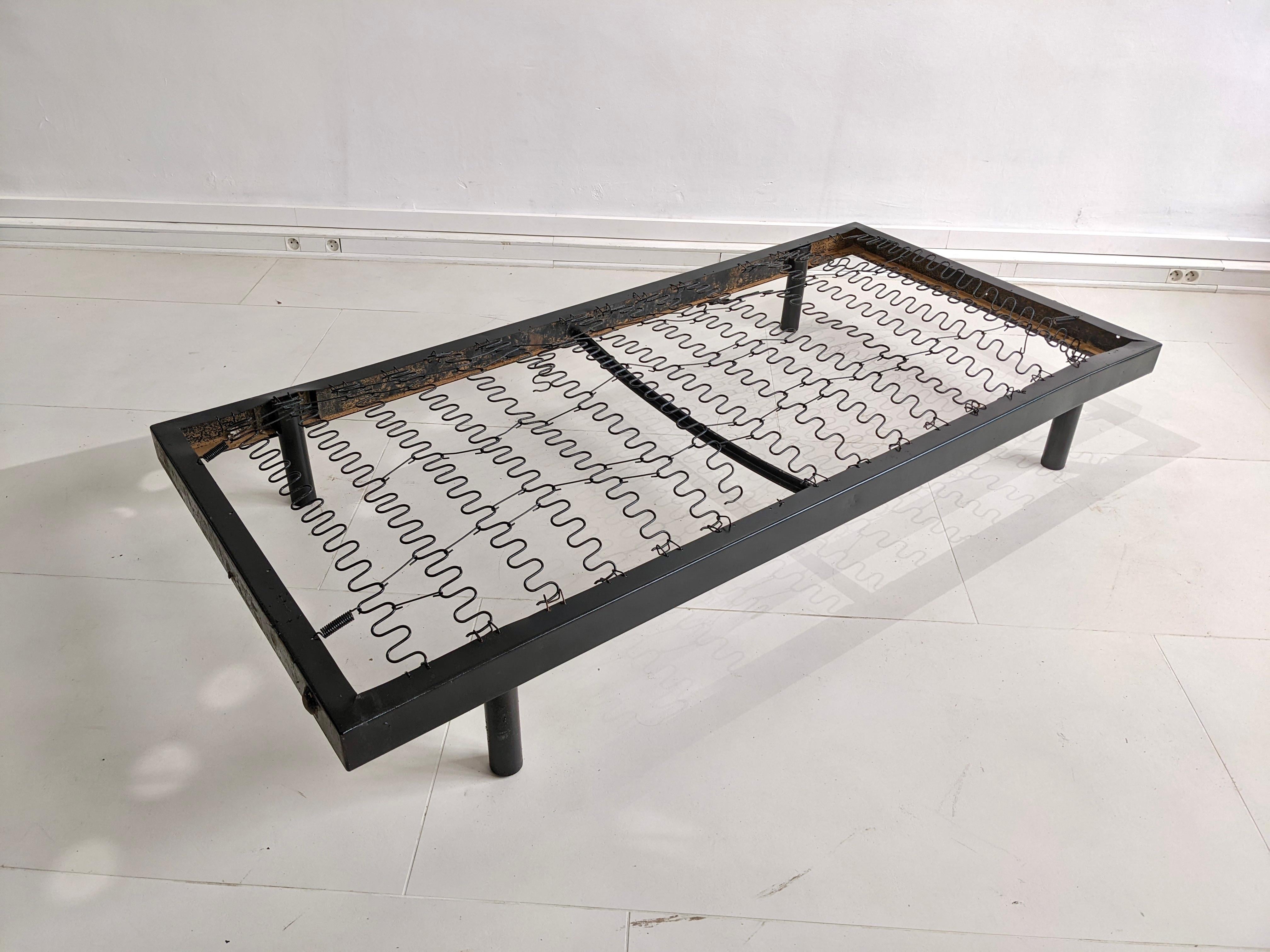Metal Daybed model 