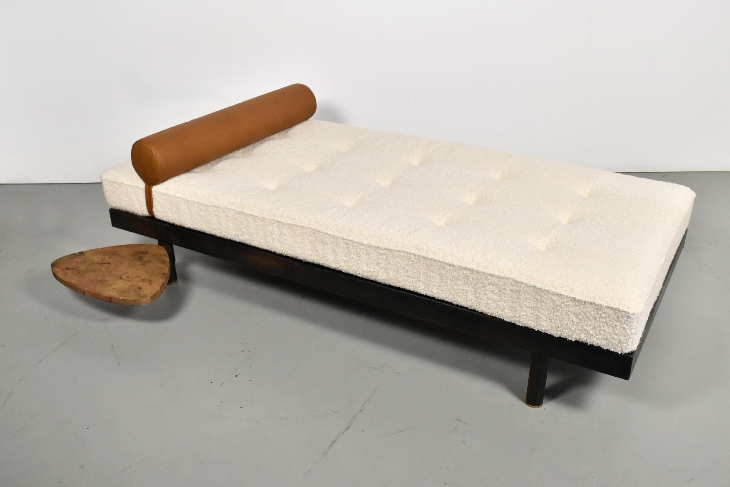 Daybed Model S.C.A.L. Designed by Jean Prouvé for Cité Cansado, Mauritania, 1950 In Good Condition In amstelveen, NL