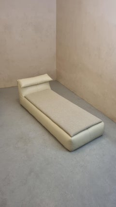 Daybed of Le Bambole series designed by Mario Bellini for B&b Italia 1972