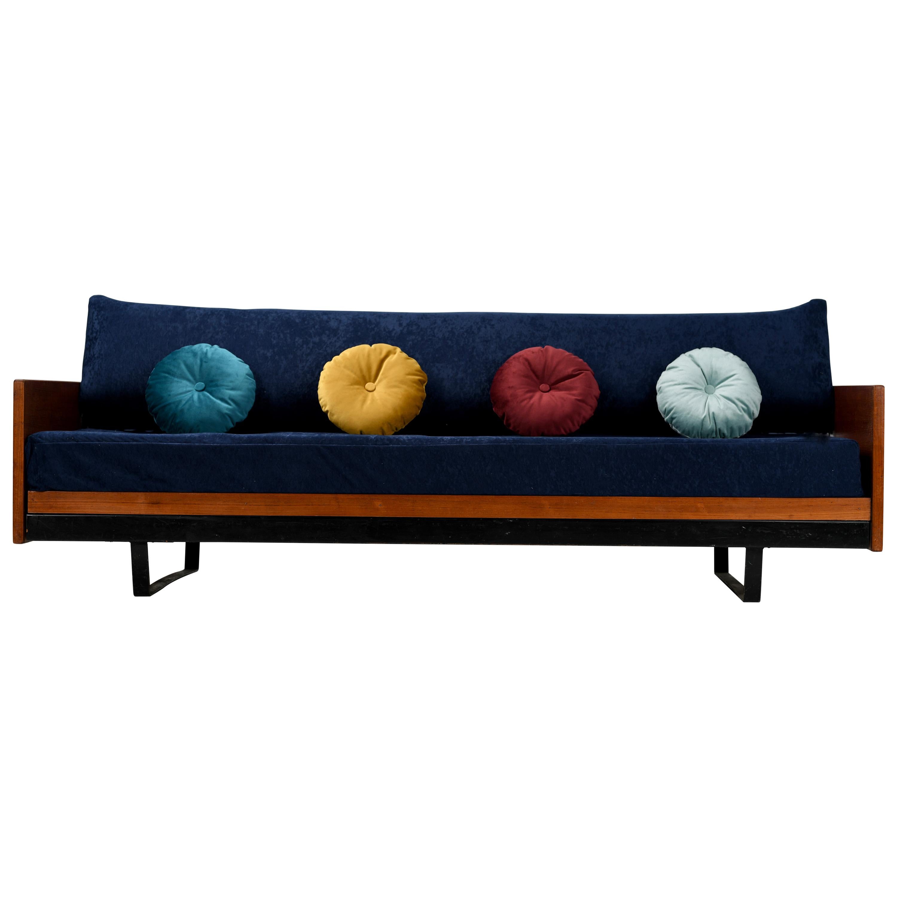 Daybed or Sofa by Robin Day for Hille, 1950s For Sale
