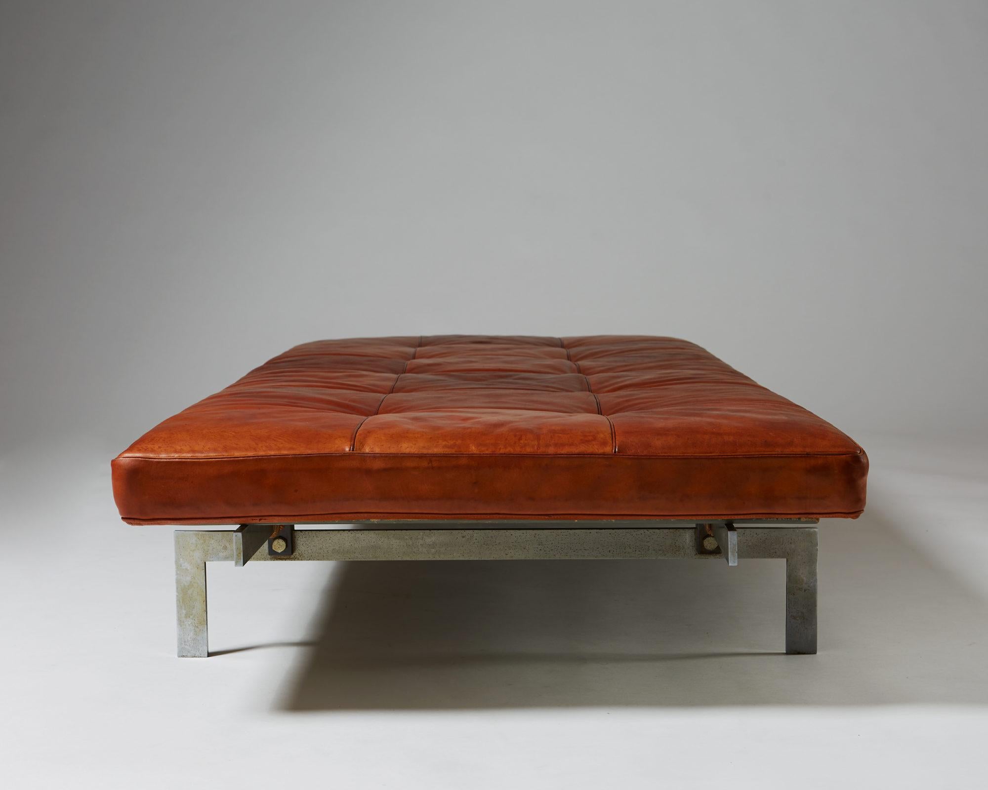 pk80 daybed