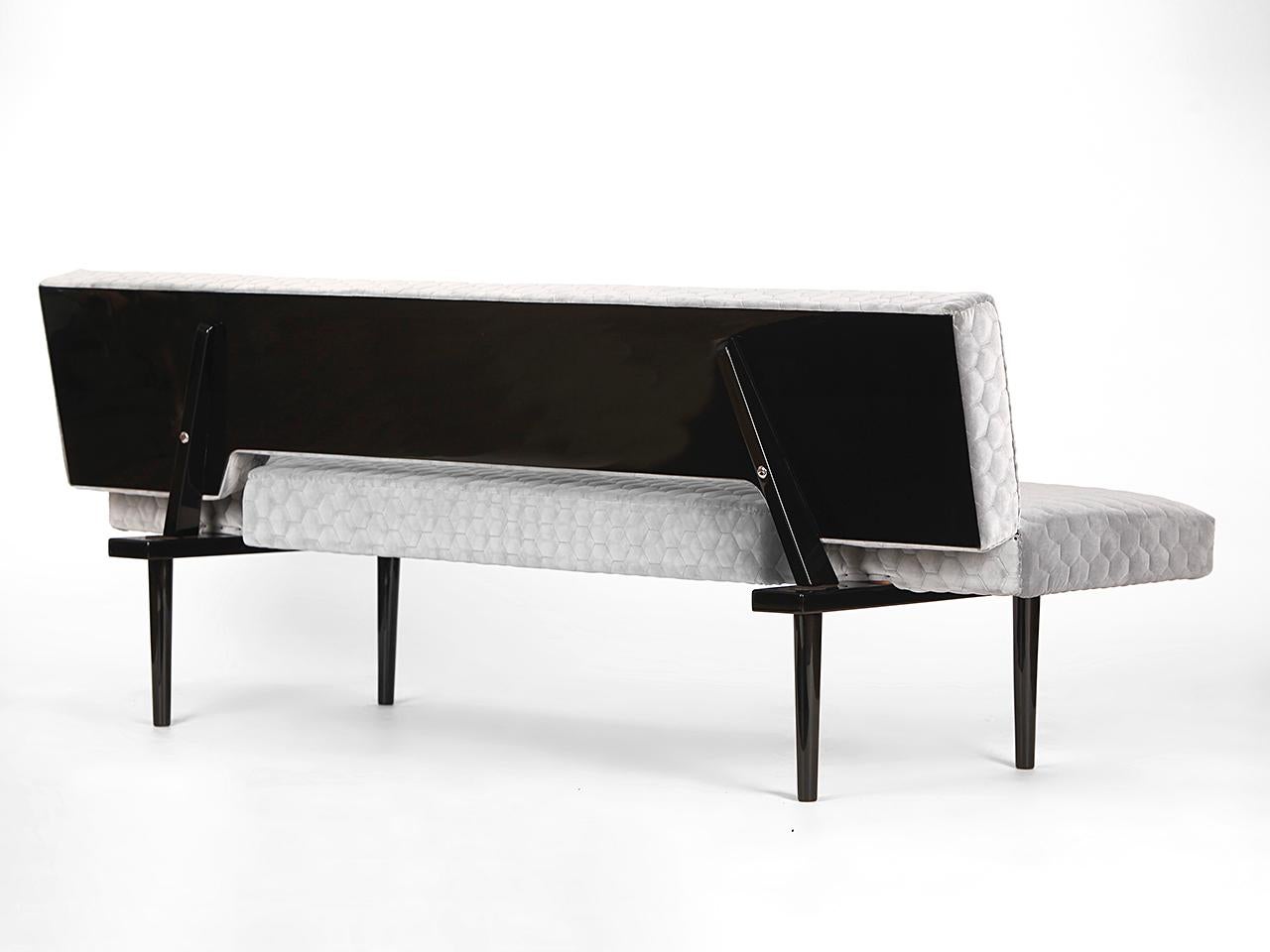 Daybed Sofa by Miroslav Navratil, 1960s In Excellent Condition For Sale In Wien, AT