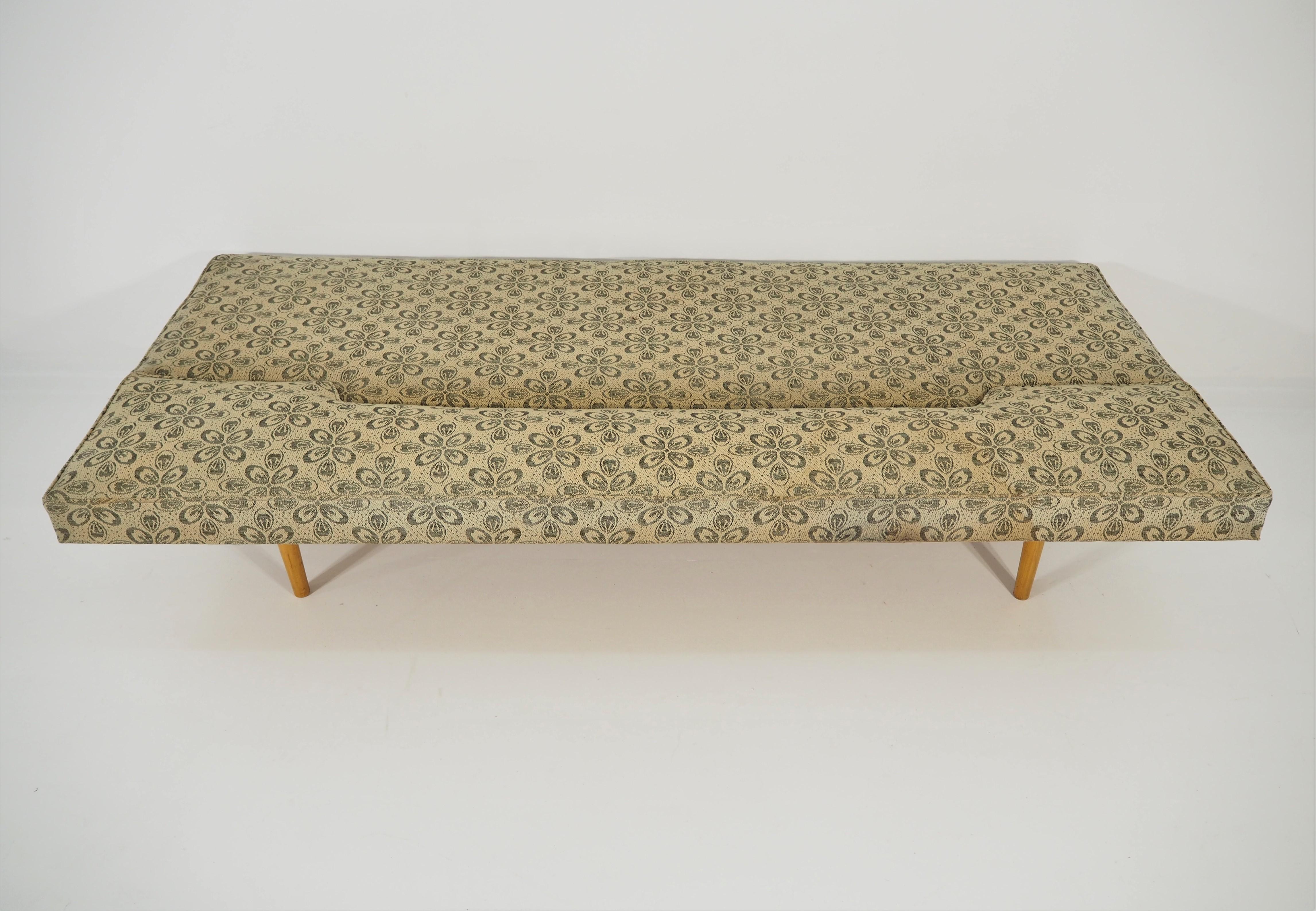 Daybed Sofa by Miroslav Navratil, 1980s For Sale 2