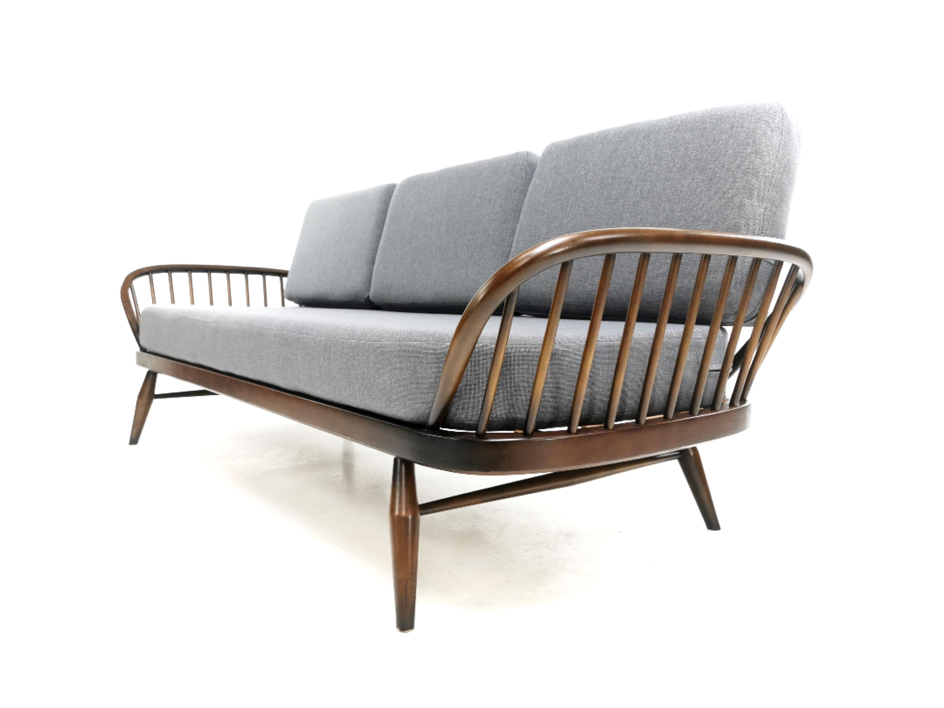 20th Century Daybed Sofa Designed by Lucian Ercolani and Manufactured by Ercol in England