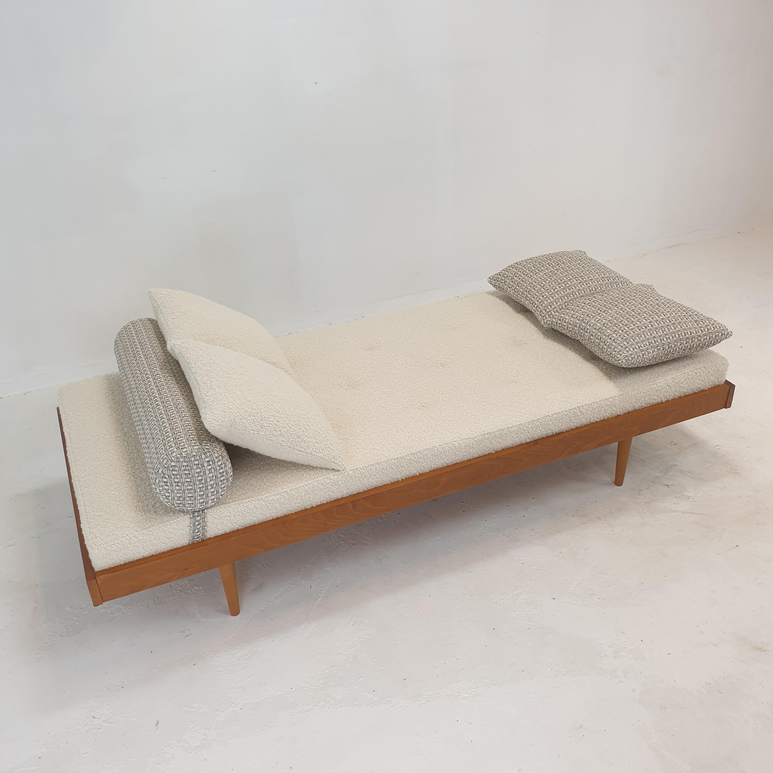 Late 20th Century Daybed with Dedar Cushions and Bolster, 1970s