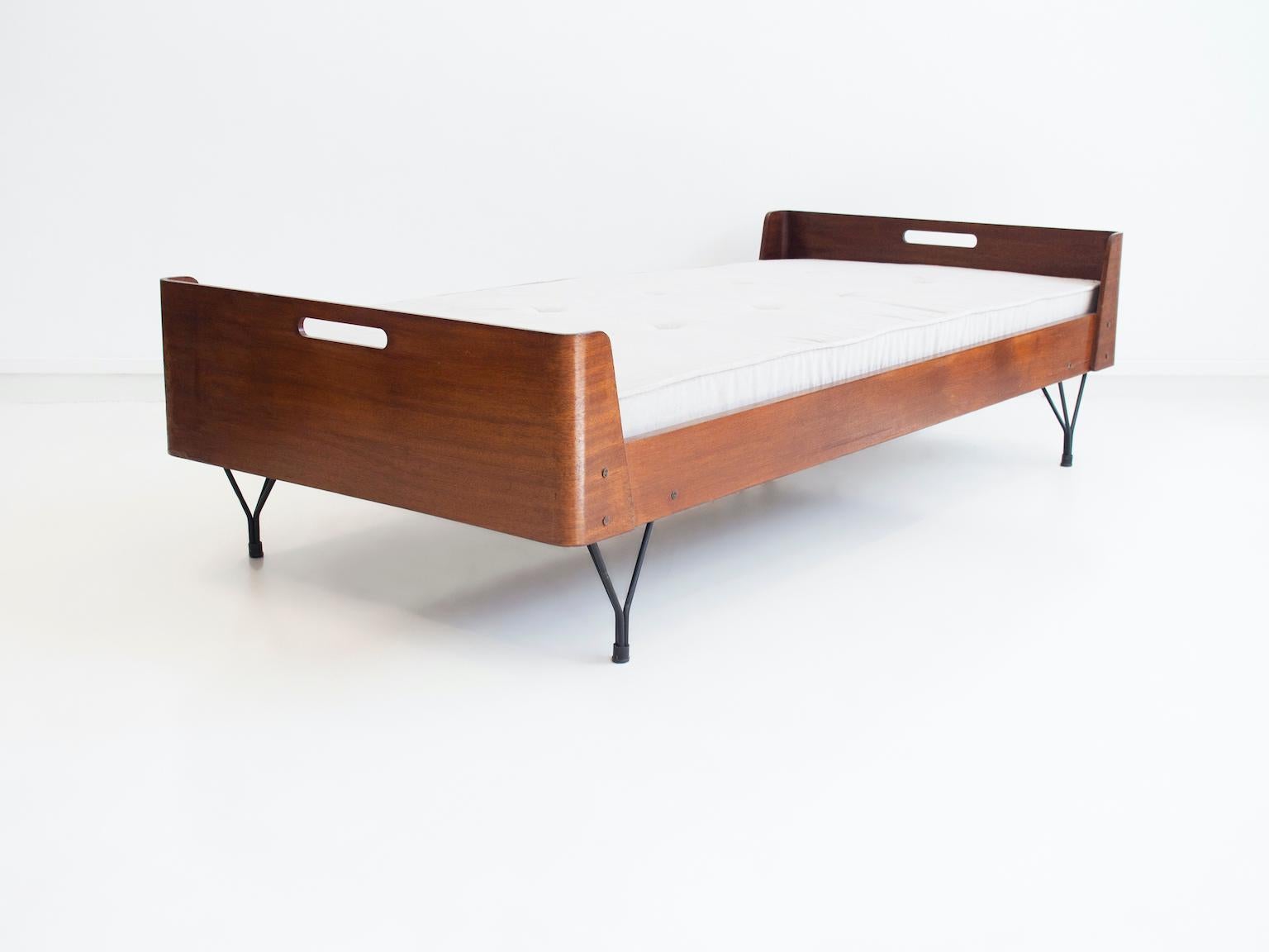 Upholstery Daybed with Iron Legs, Plywood Structure and Velvet Covers by Rima