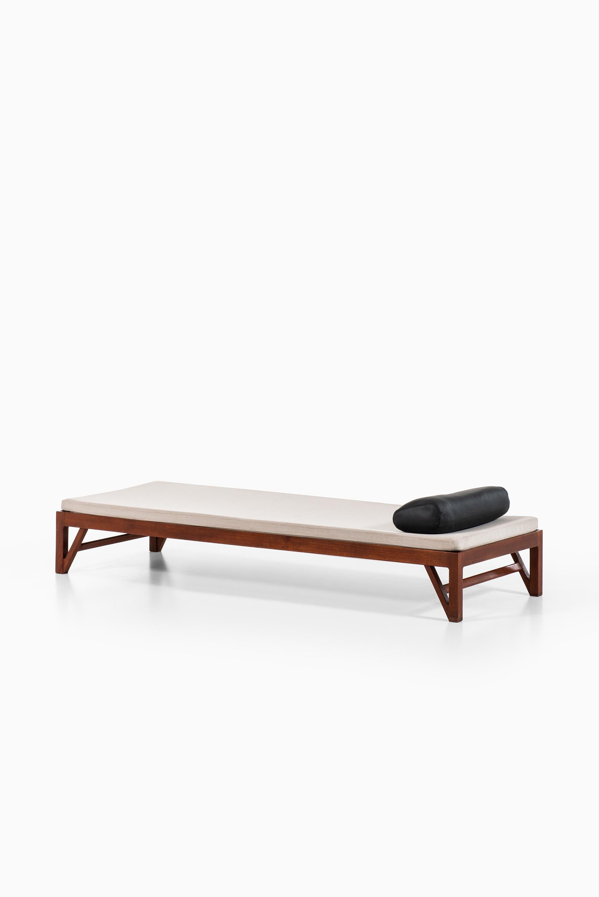 Mid-20th Century Daybed with V-Shaped Legs in Teak Produced in Denmark 