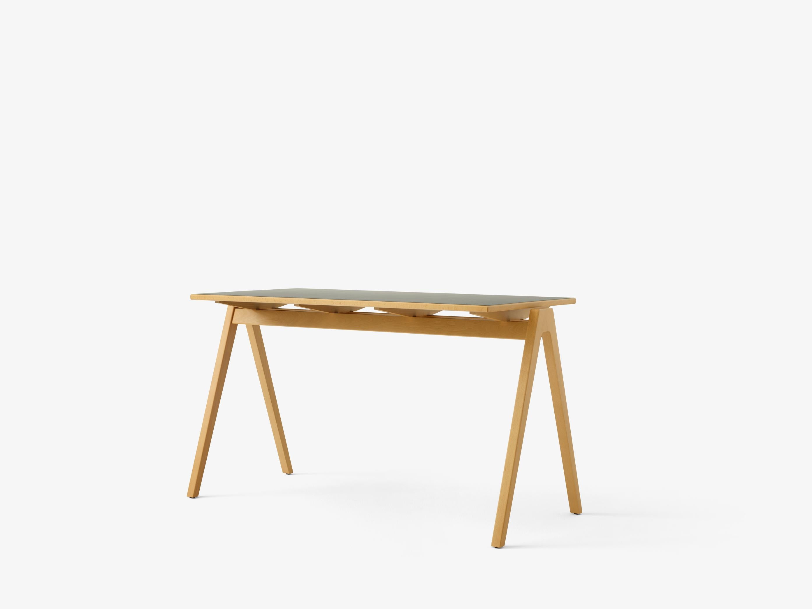 Daystak-Tisch – Buche und Fenix Nano-Laminat – von Robin Day für &Tradition (Holz) im Angebot