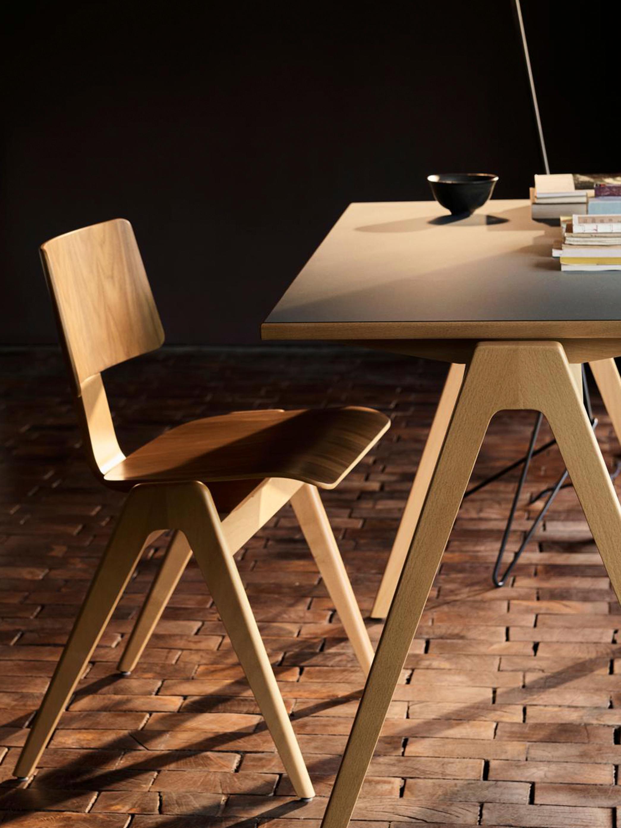 Mesa Daystak - Haya y laminado Fenix Nano - por Robin Day para &Tradition en venta 1