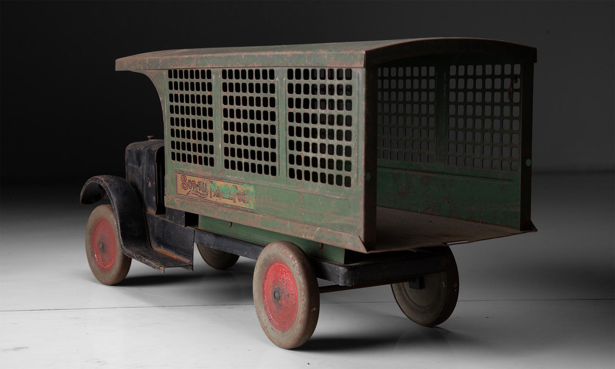 Dayton Sonny Parcel Post Toy Truck, America circa 1926 4