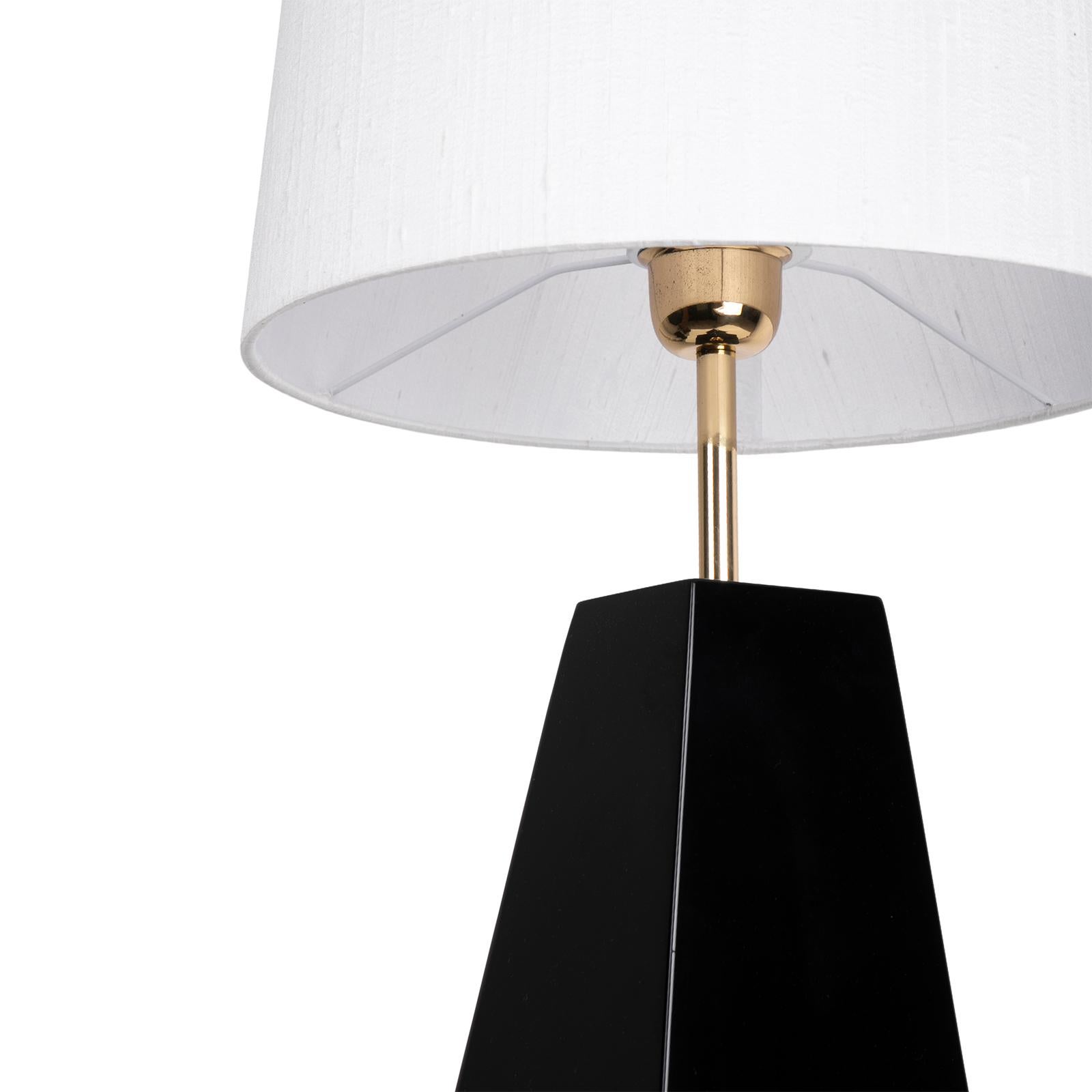 Contemporary Daytona Table Lamp For Sale