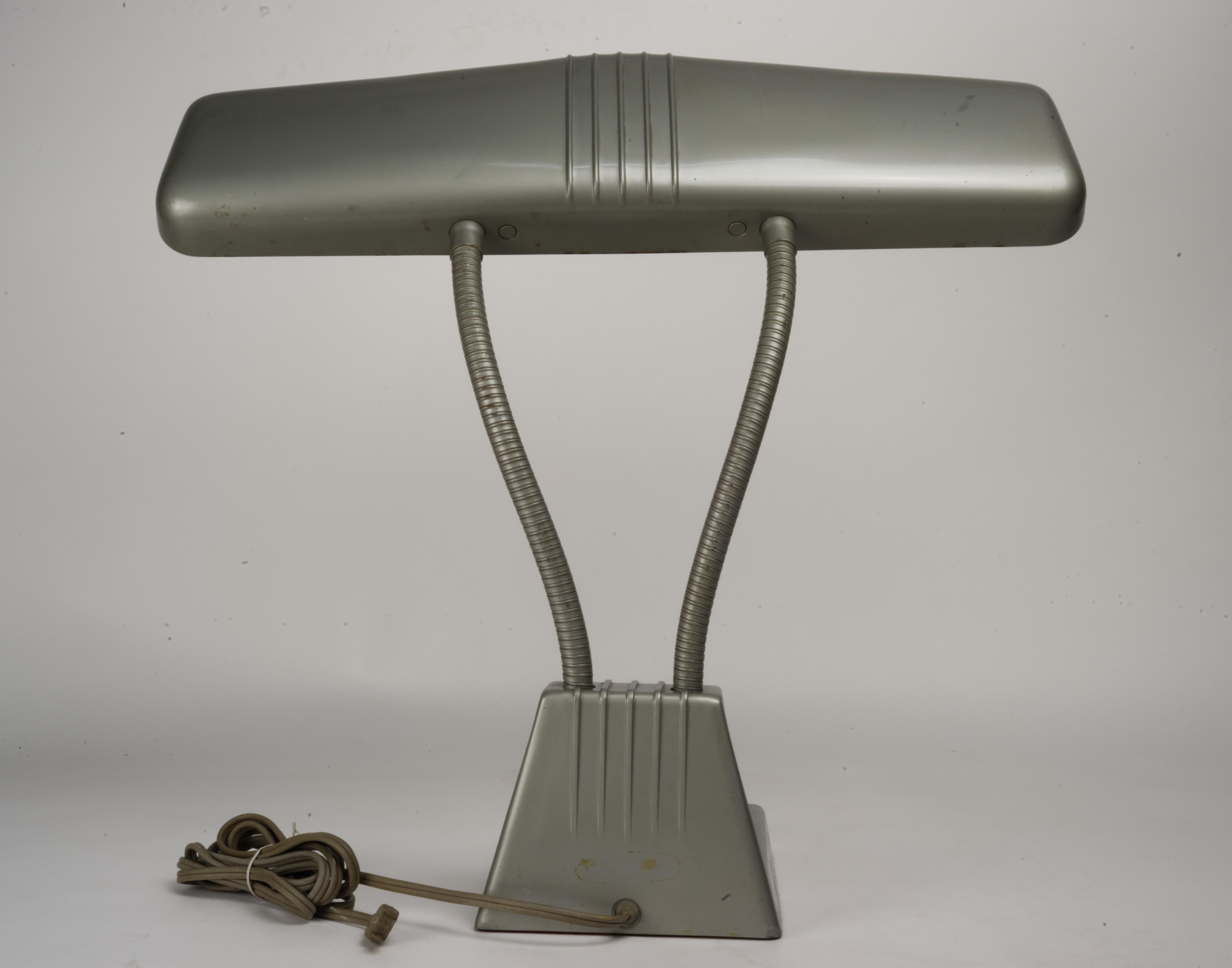 American Dazor  1000 Industrial Desk Lamp 1950-1960s For Sale
