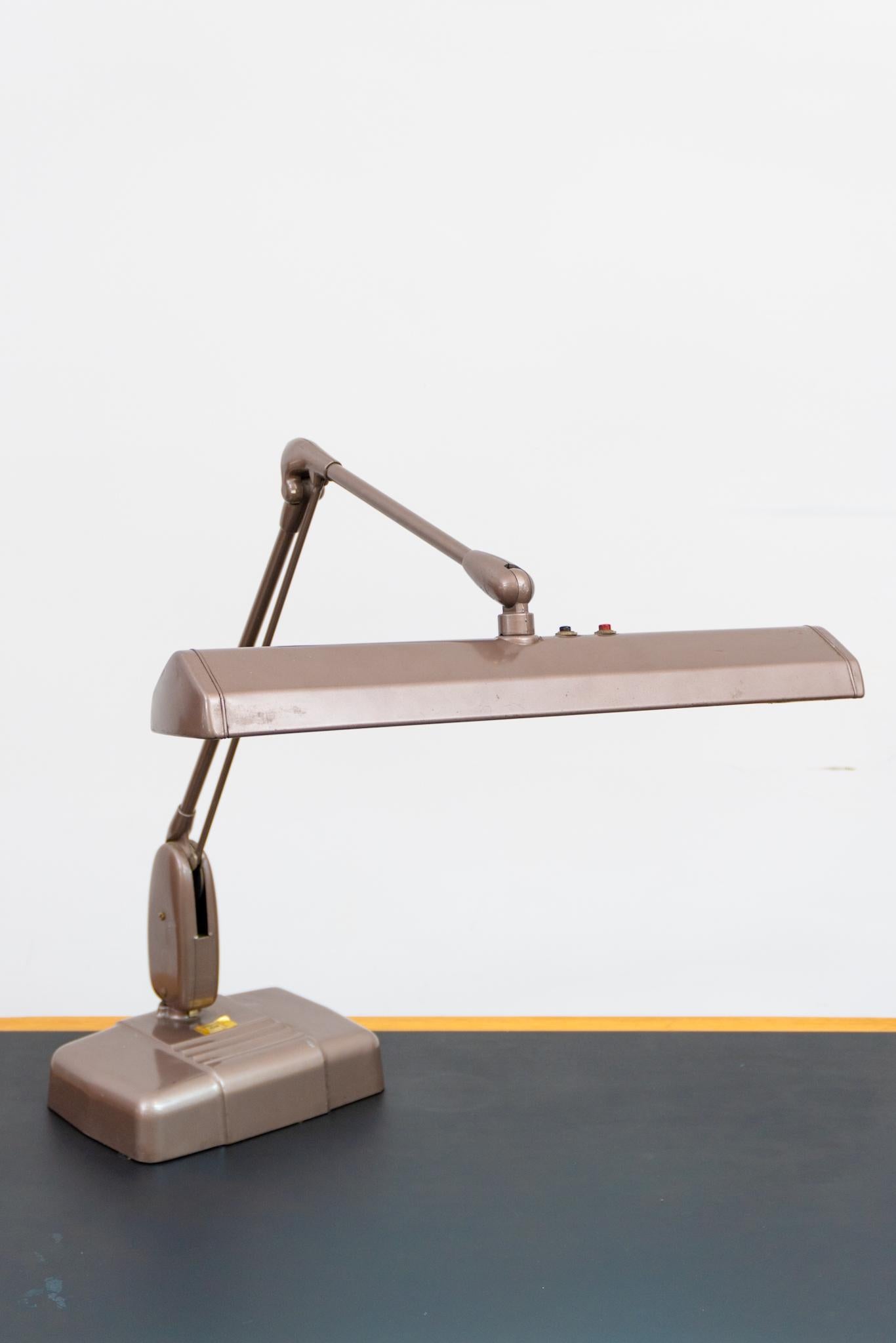 dazor lamp