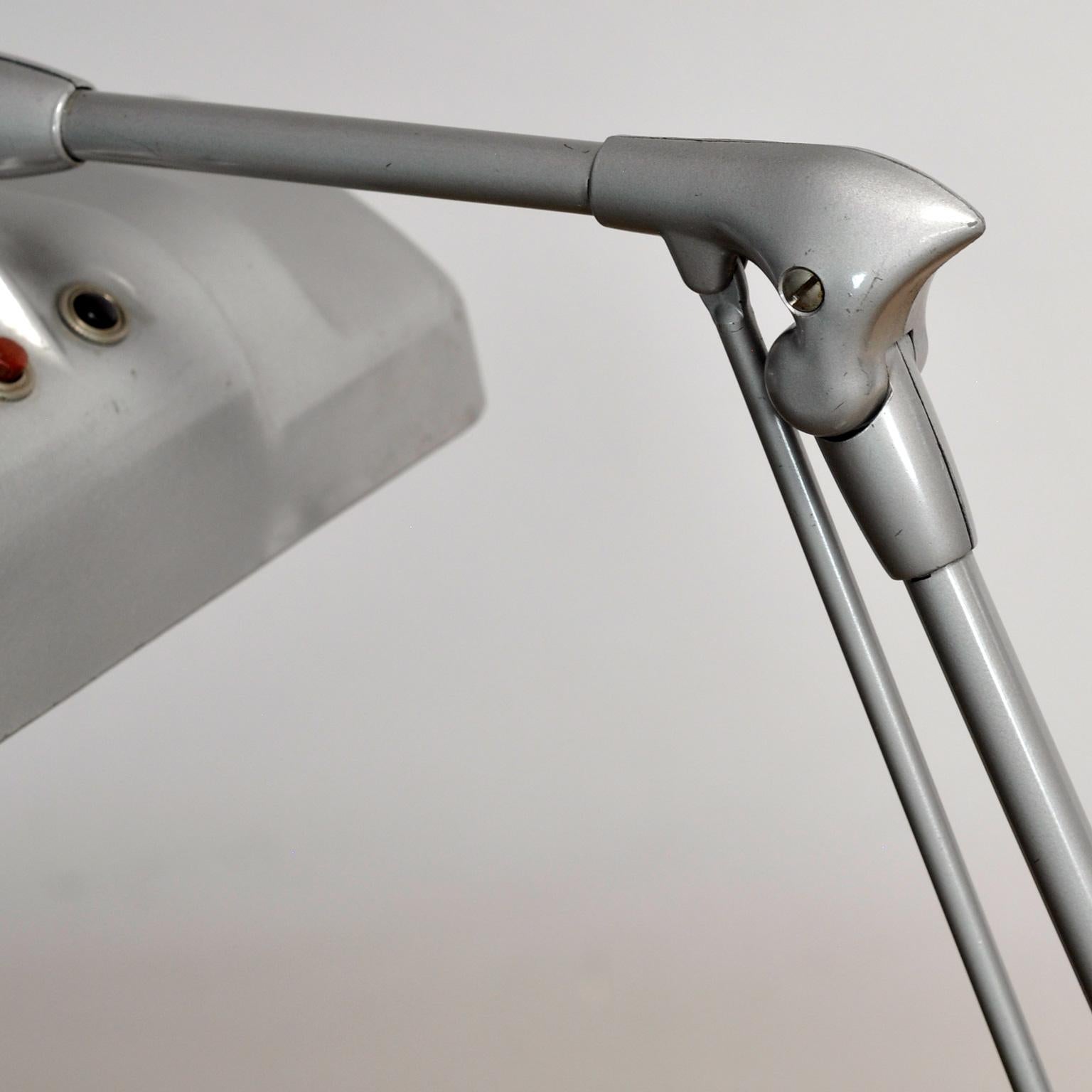Dazor Desk Lamp With Magnifying Glass, 1950s For Sale 5