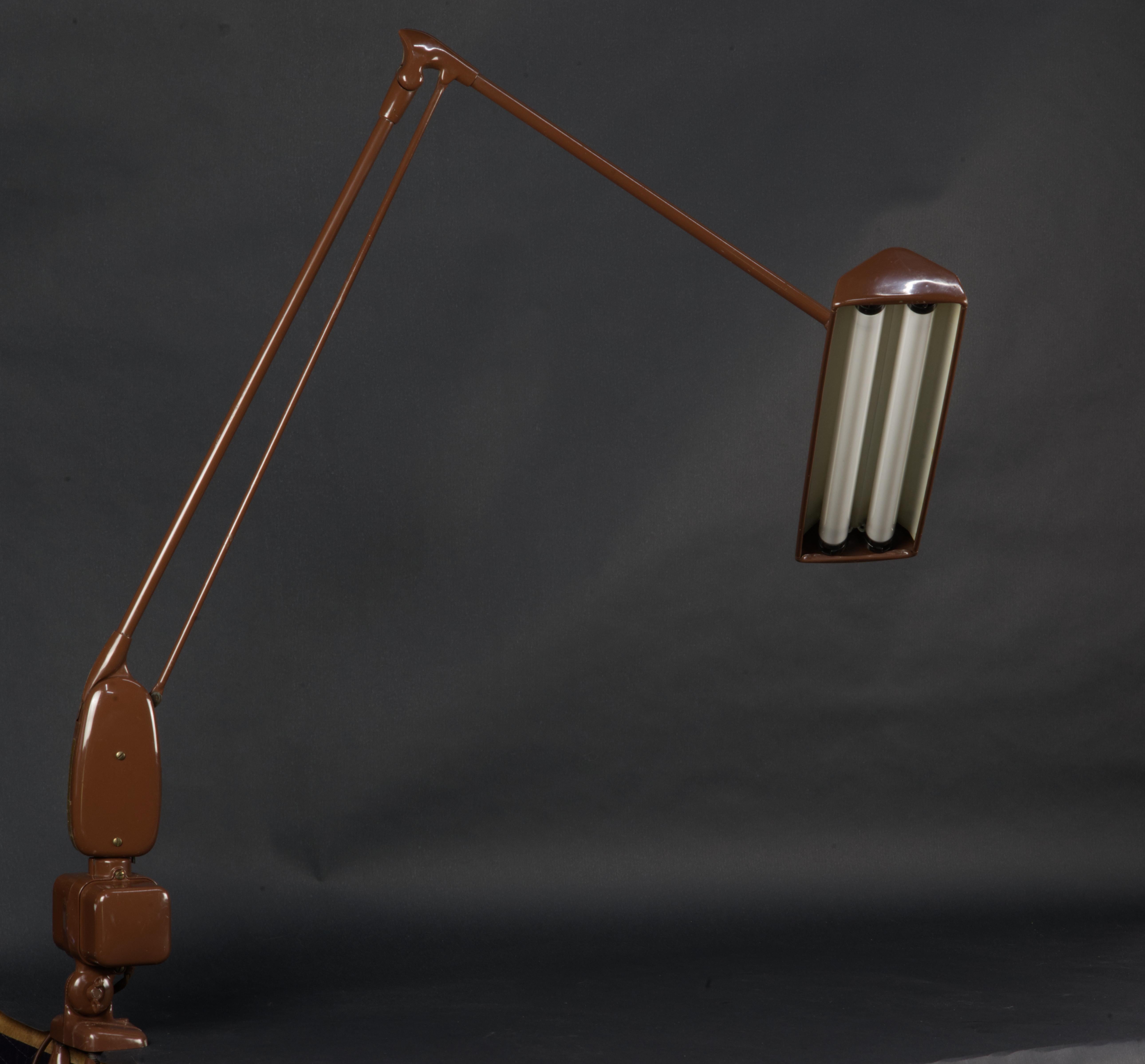 dazor floating fixture model 2134