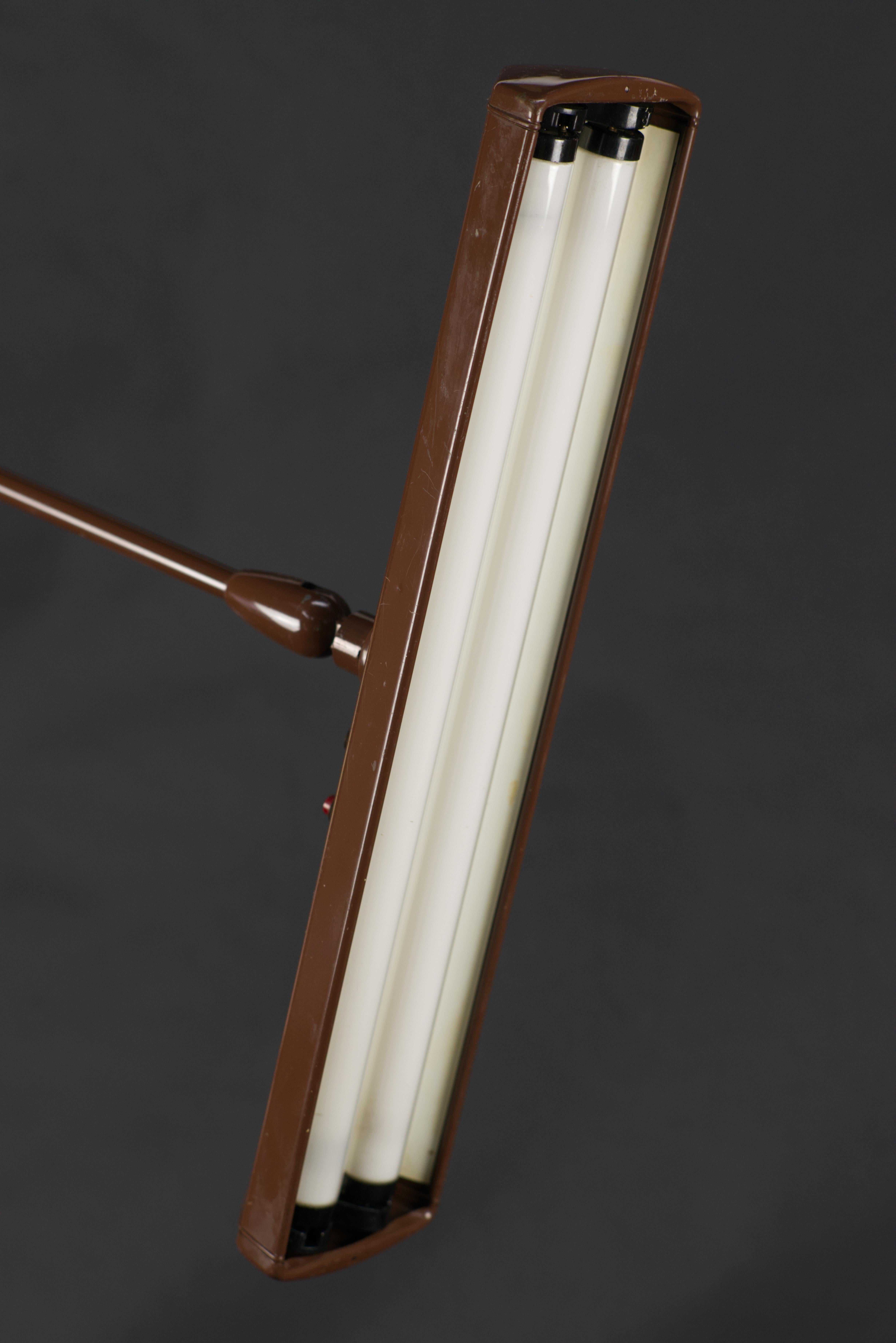 Dazor, Edge mounted model 2134 Floating Desk Lamp. 1960s For Dazor, Edge mounted model 2134 Floating Desk Lamp. 1960s For
