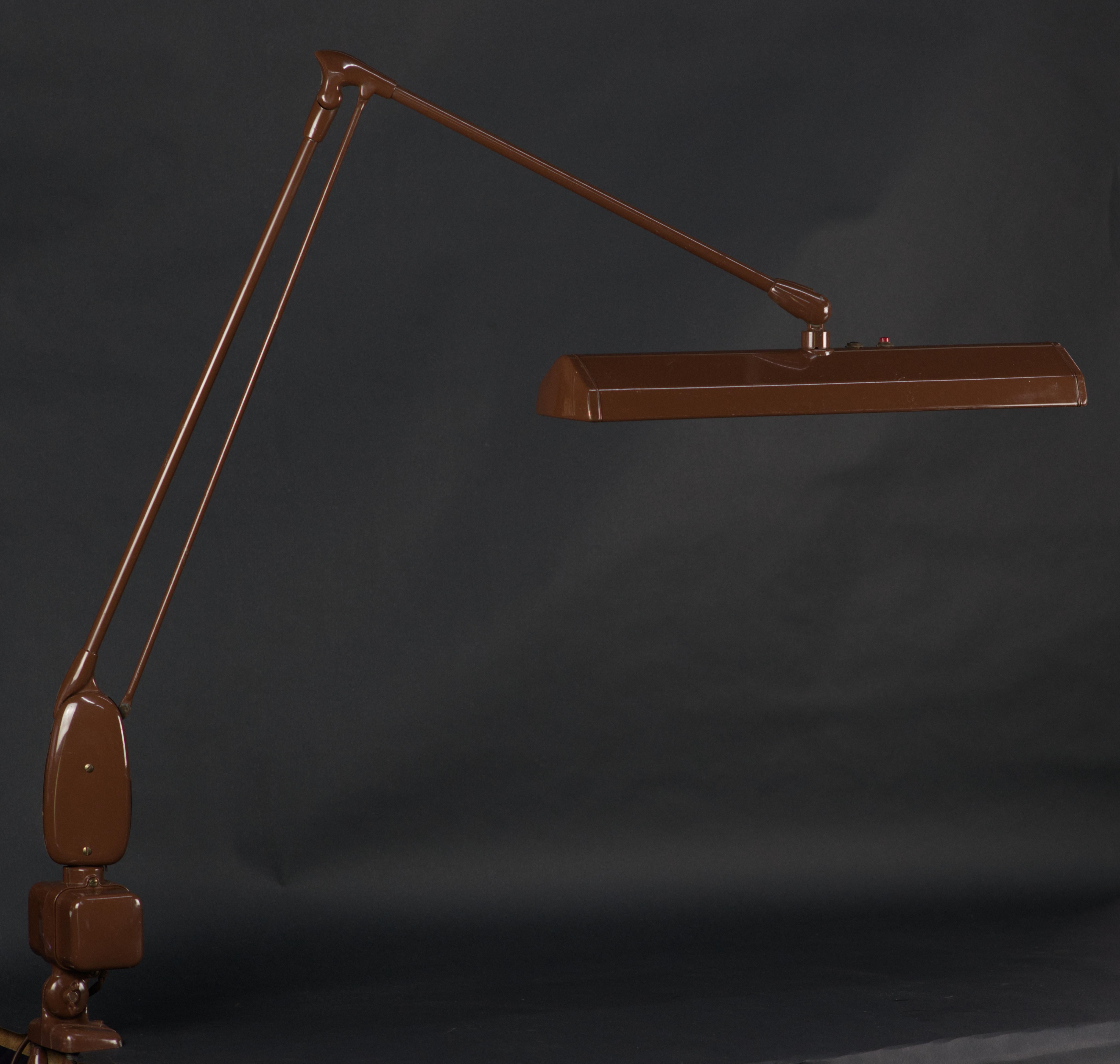 Dazor, Edge mounted model 2134 Floating Desk Lamp. 1960s For Sale 1