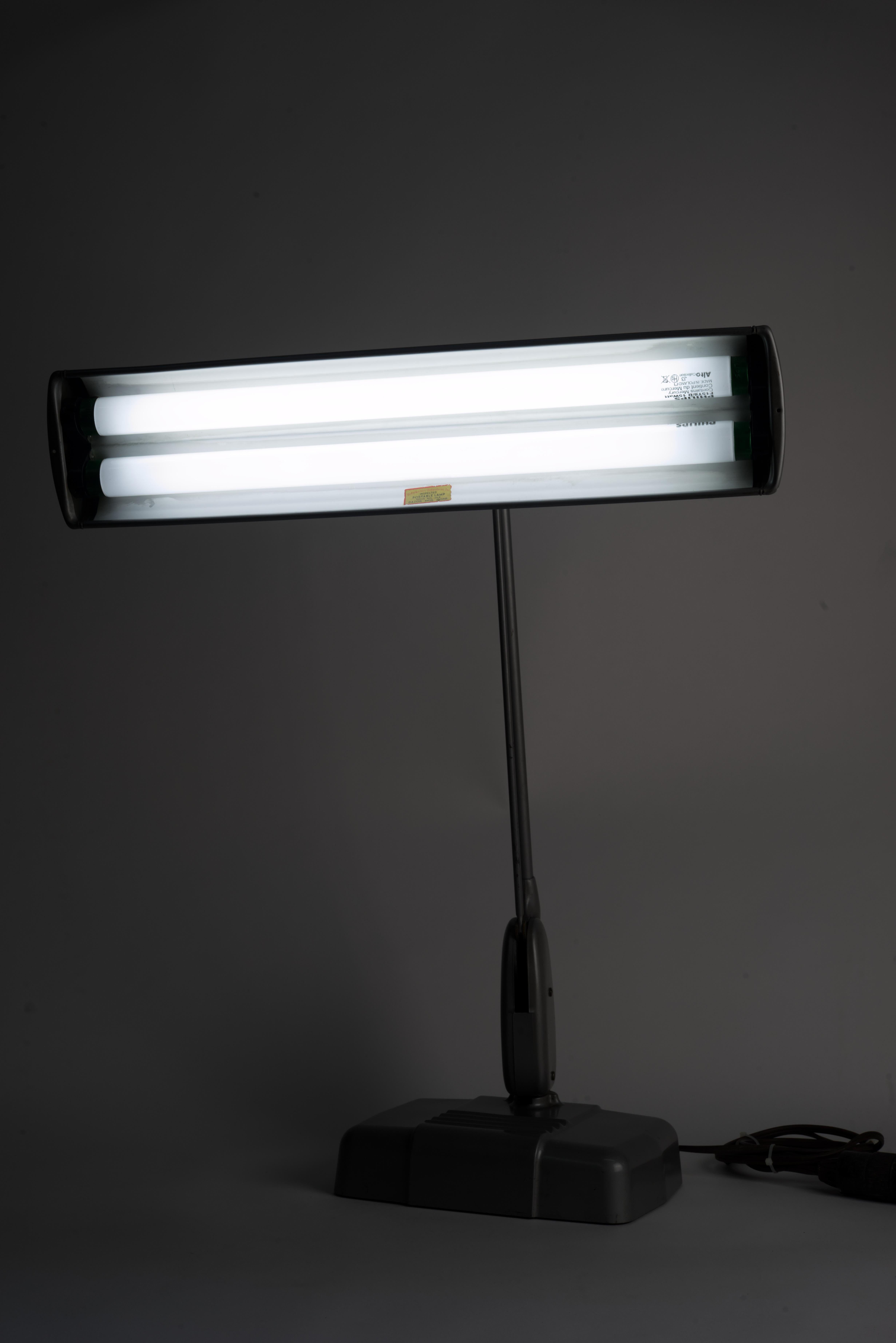 American Dazor UL-P 2324-26 Industrial Floating Desk Lamp. 1950s.  For Sale