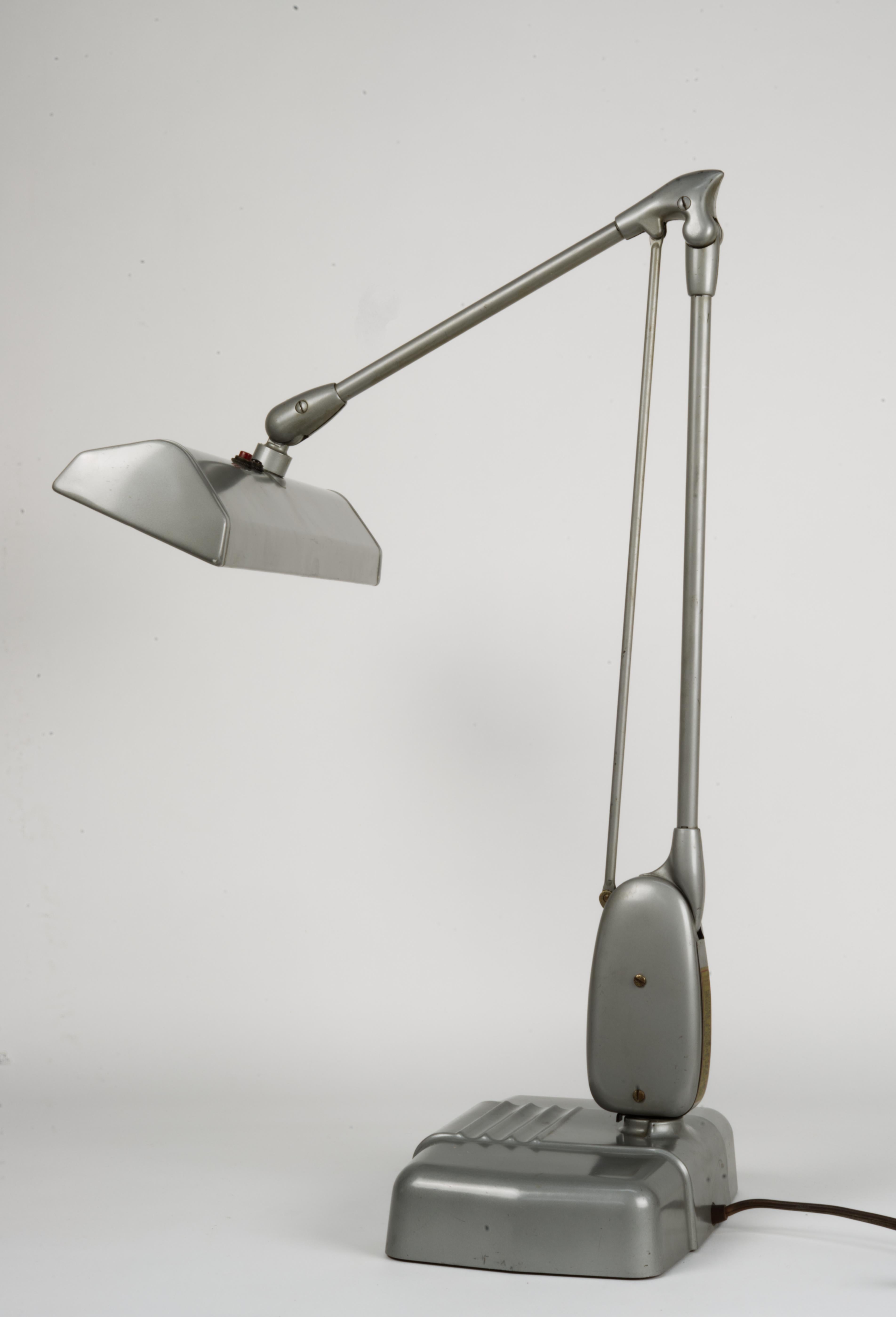 Steel Dazor UL-P 2324-26 Industrial Floating Desk Lamp. 1950s.  For Sale