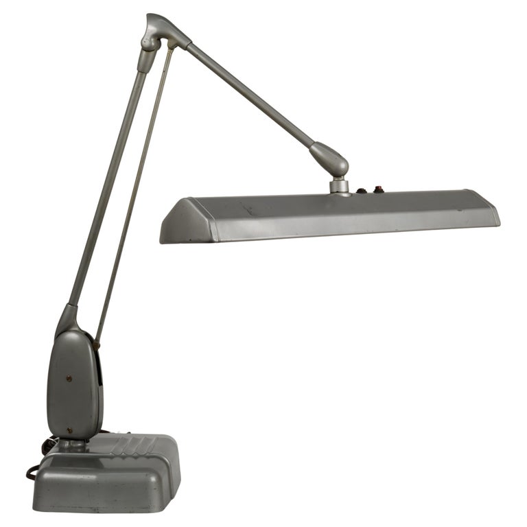 Dazor UL-P 2324-26 Industrial Floating Desk Lamp. 1950s. For Sale 