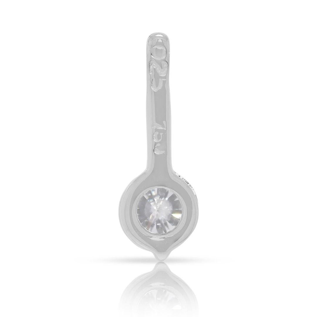 Dazzling 0.25ct Natural Diamond 18K White Gold Pendant For Sale 1