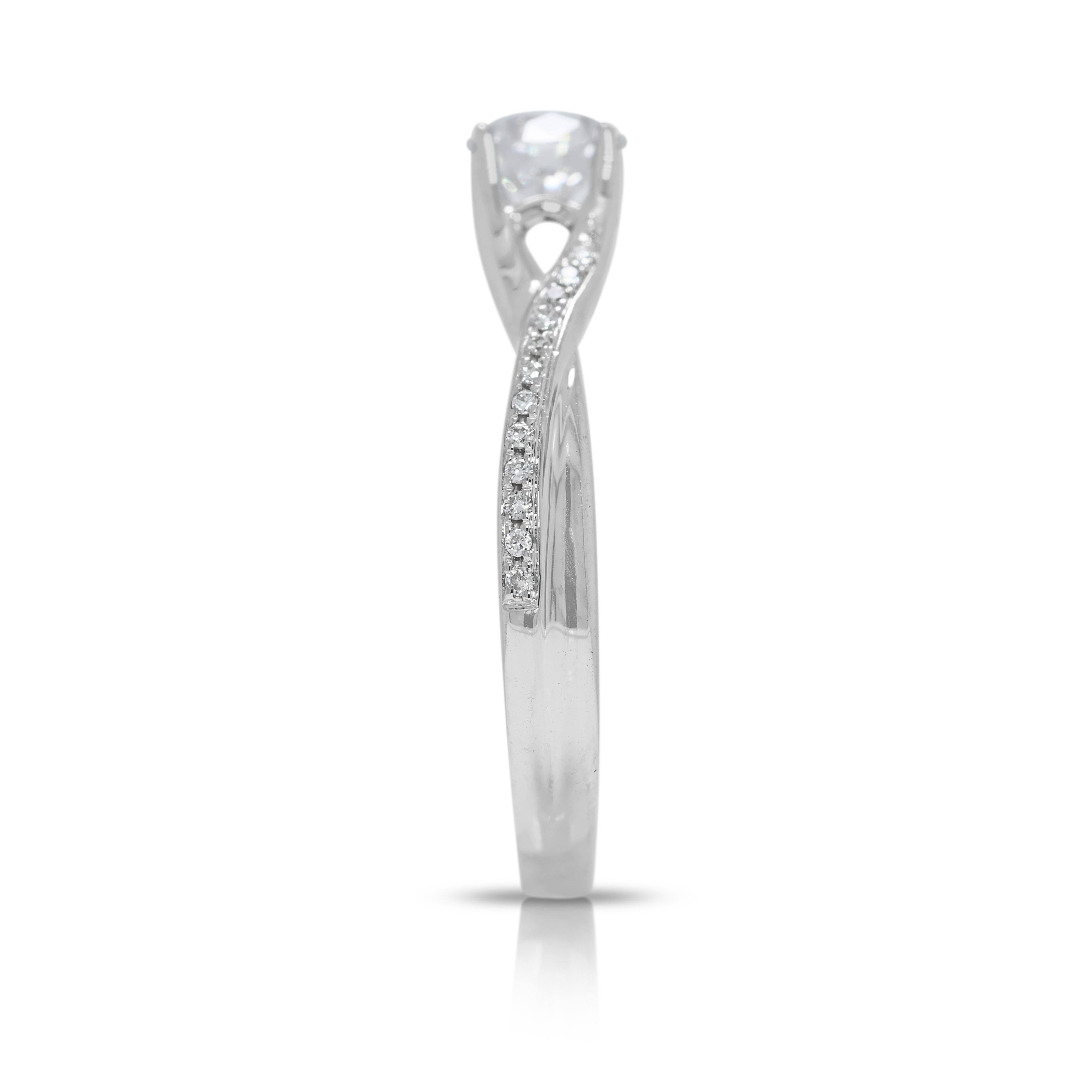 Donna Dazzling 0.42ct Natural Diamond Twisted Band Ring in 18K White Gold in vendita