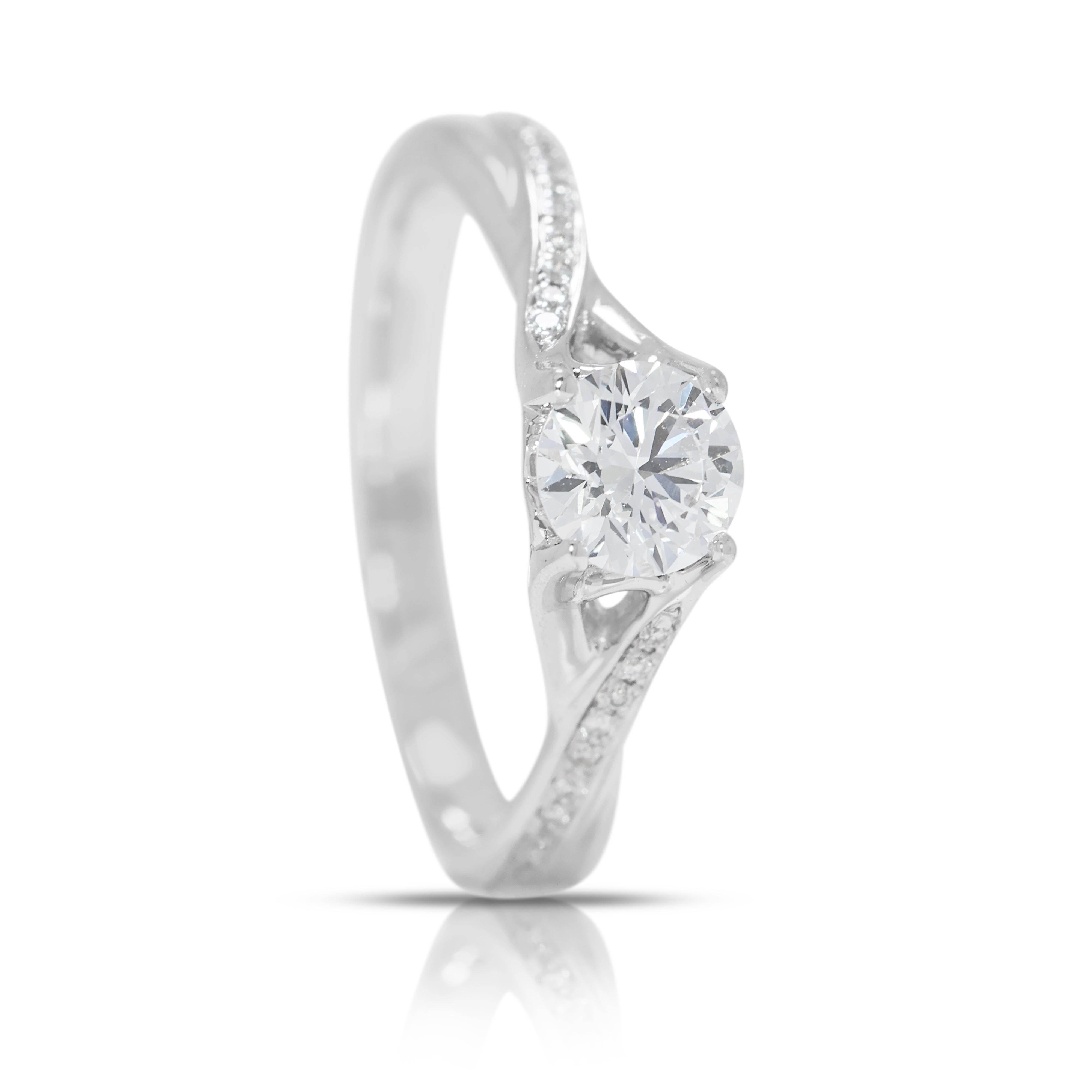 Dazzling 0.42ct Natural Diamond Twisted Band Ring in 18K White Gold in vendita 1