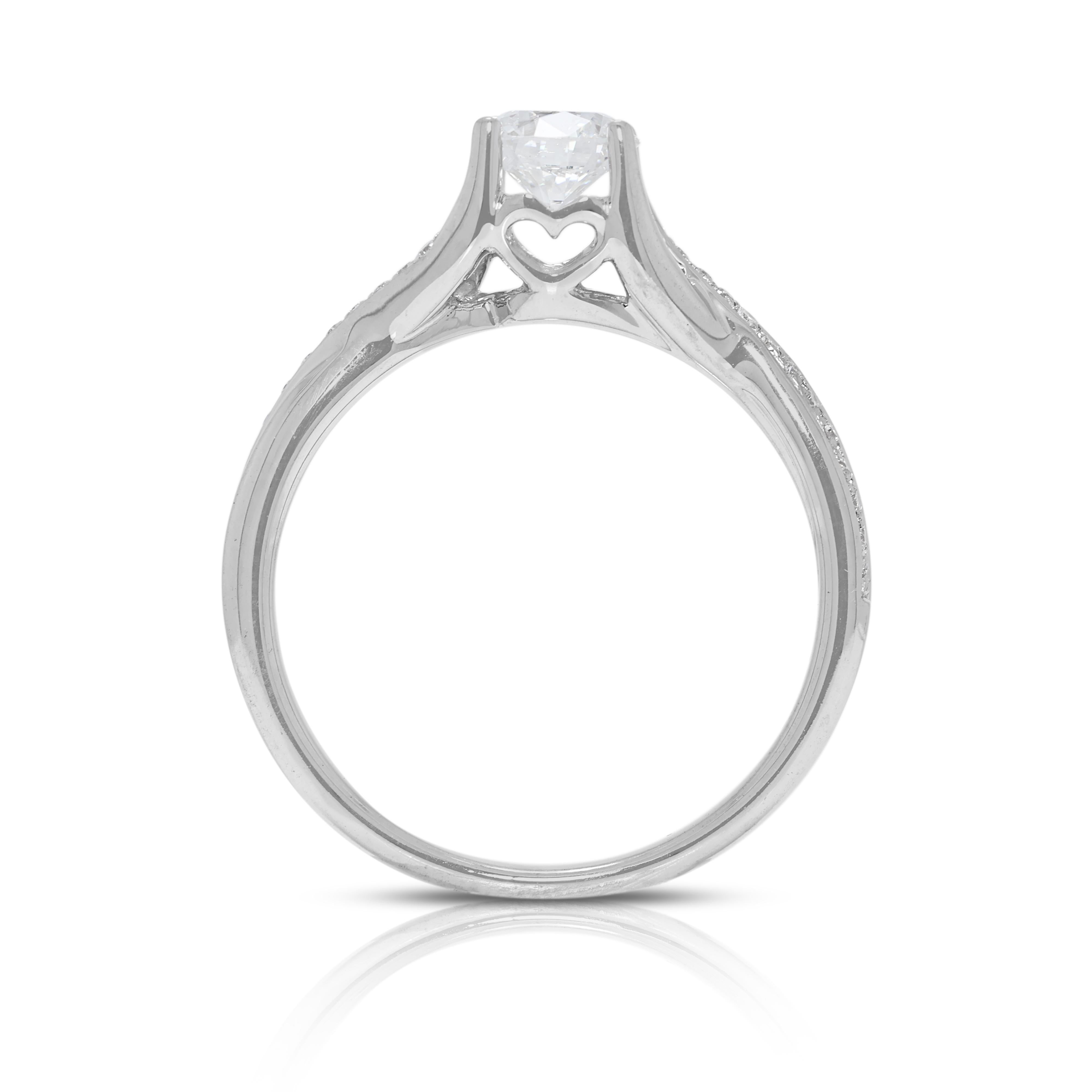 Dazzling 0.42ct Natural Diamond Twisted Band Ring in 18K White Gold in vendita 2