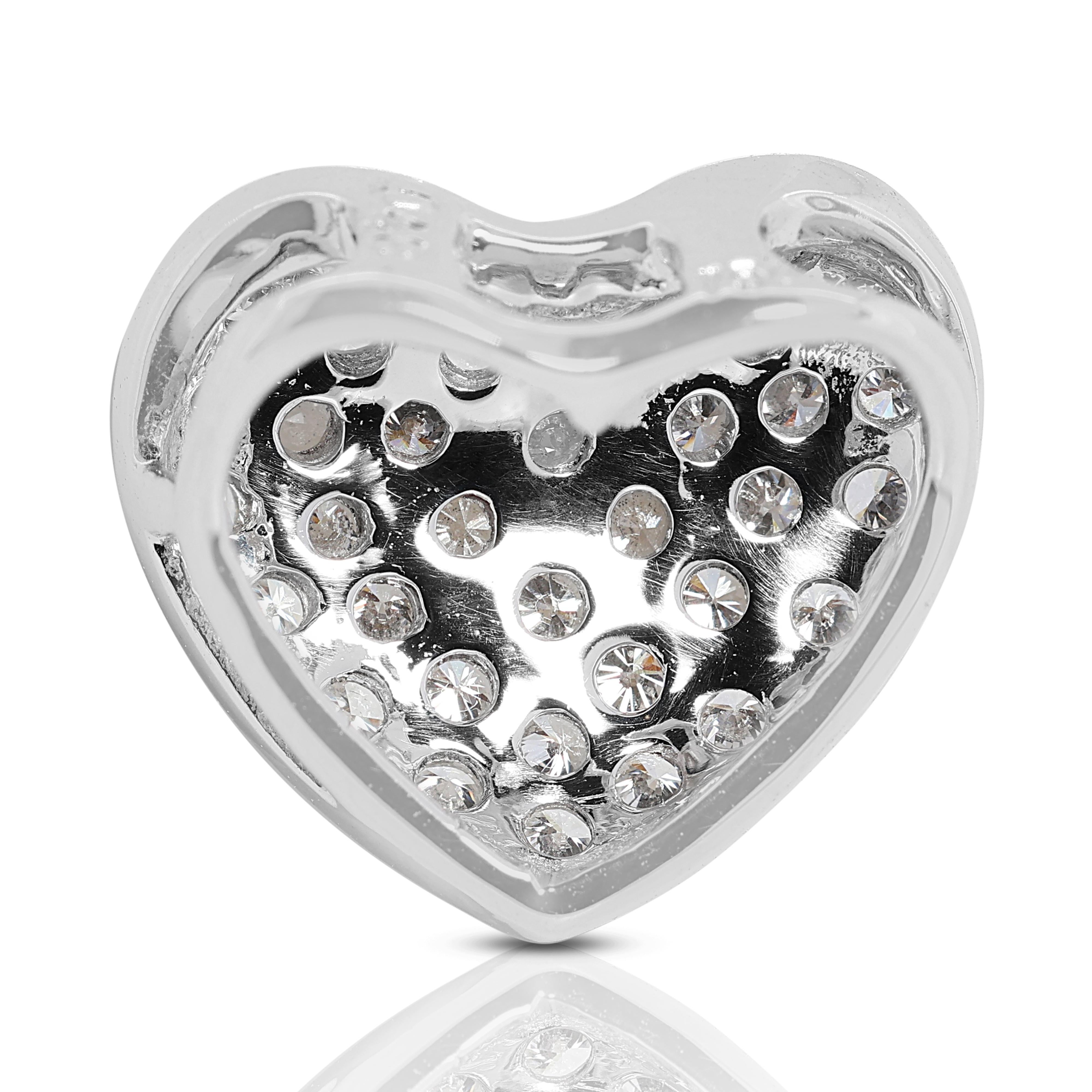 Pendentif cœur éblouissant en or blanc 18 carats avec diamants de 0,48 carat en vente 1