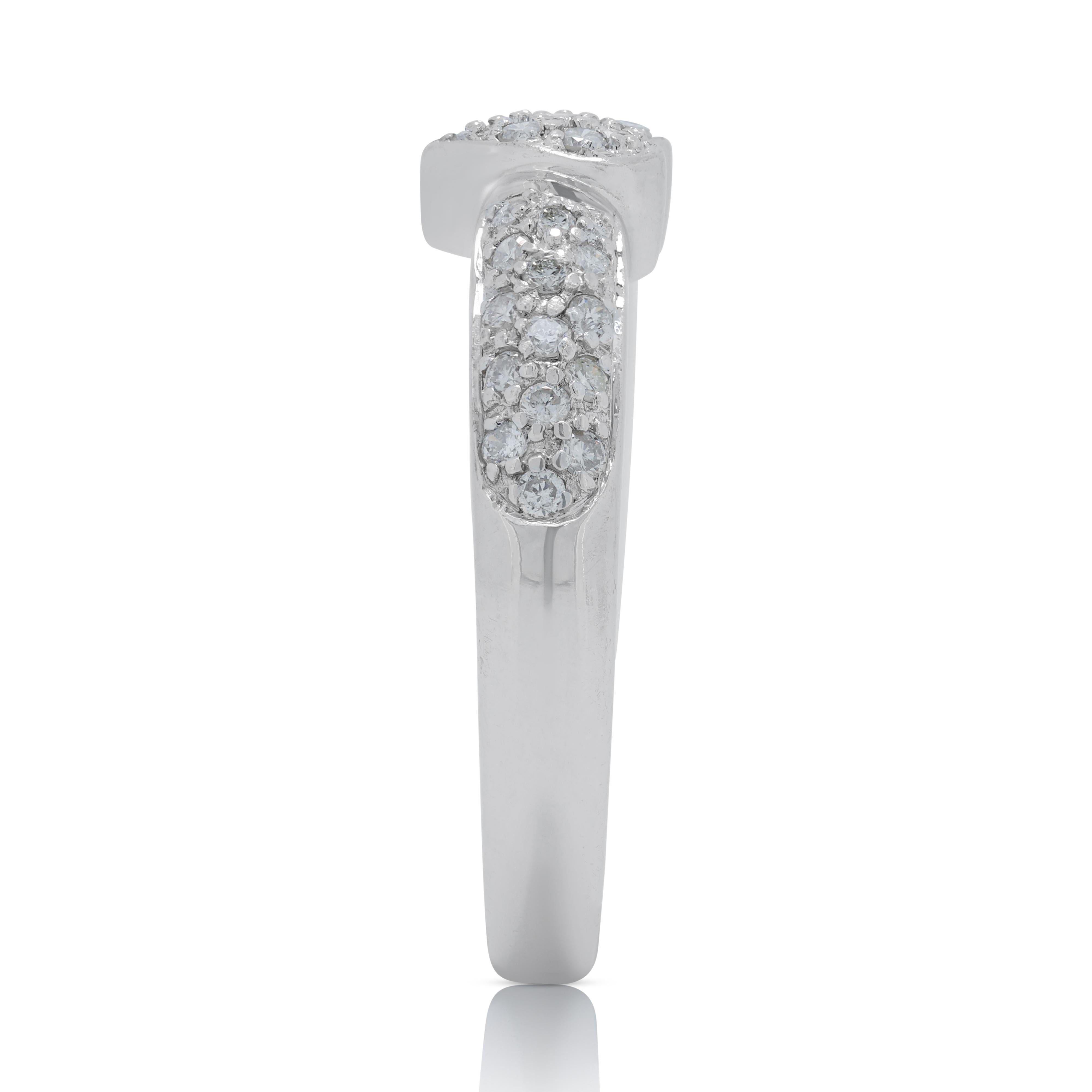 Dazzling 0.54ct Diamonds Cluster Ring in 18K White Gold  For Sale 2
