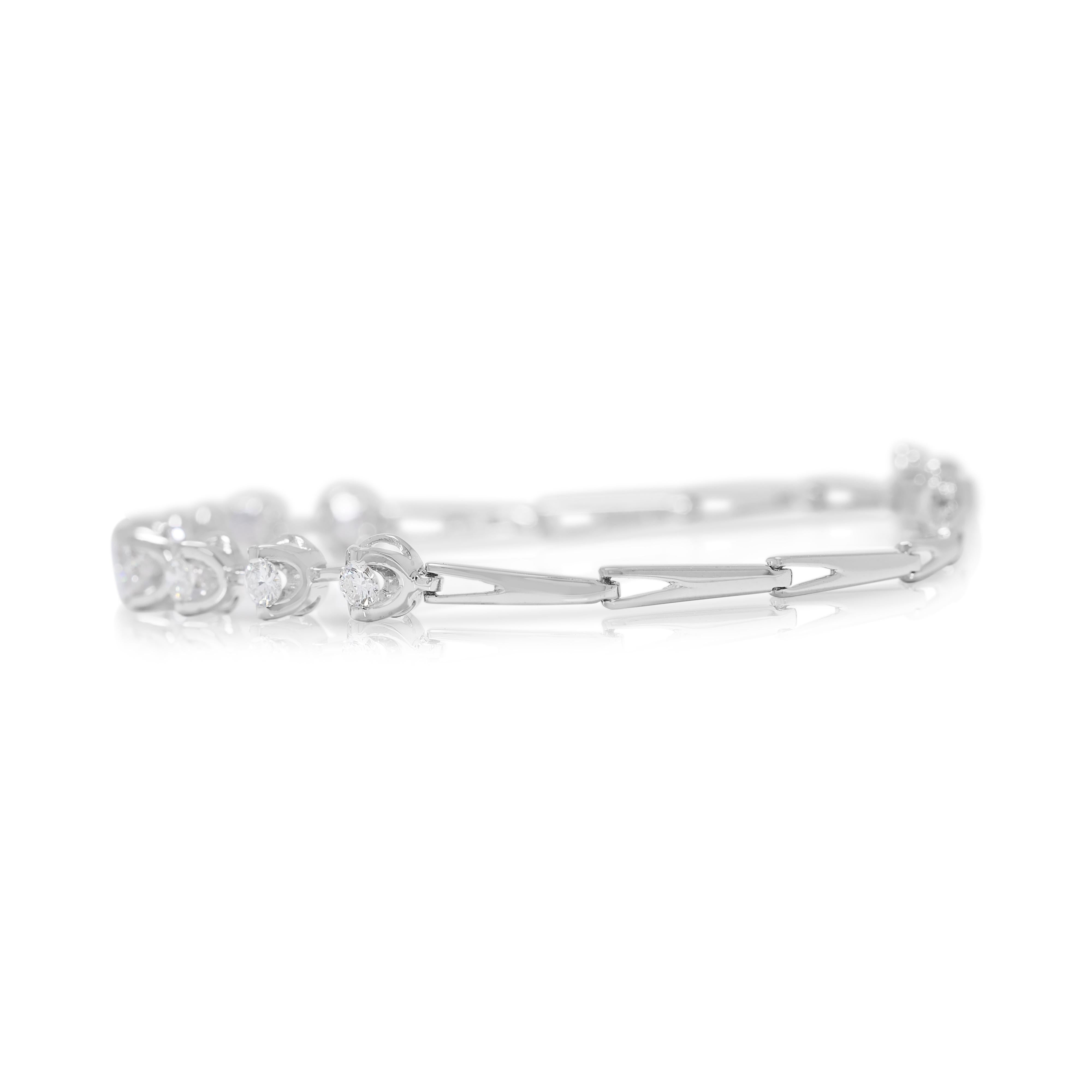 Round Cut Dazzling 0.54ct Natural Diamond Bracelet in 18K White Gold For Sale