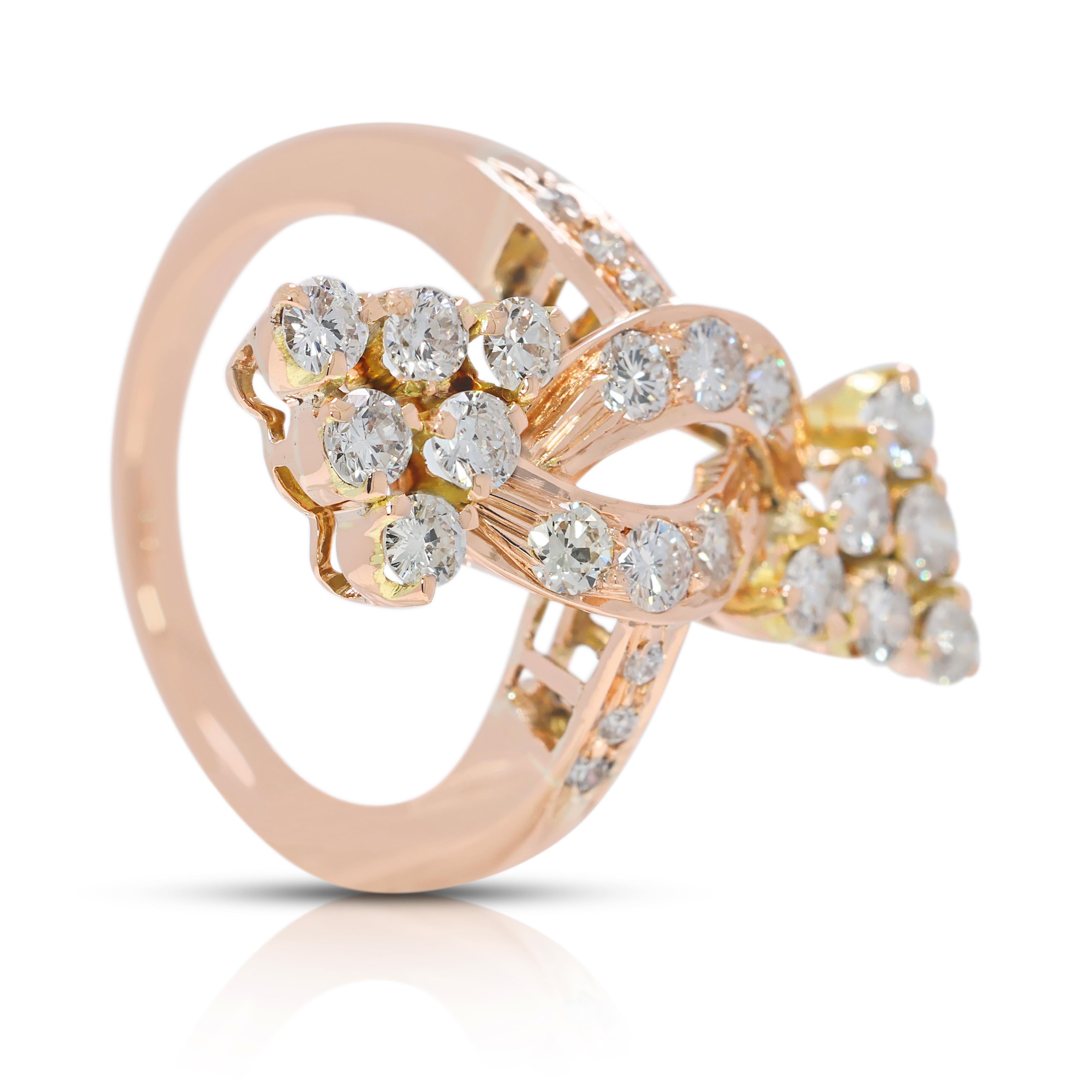 Éblouissante bague ajourée en or jaune 14 carats et diamant naturel de 0,54 carats en vente 1