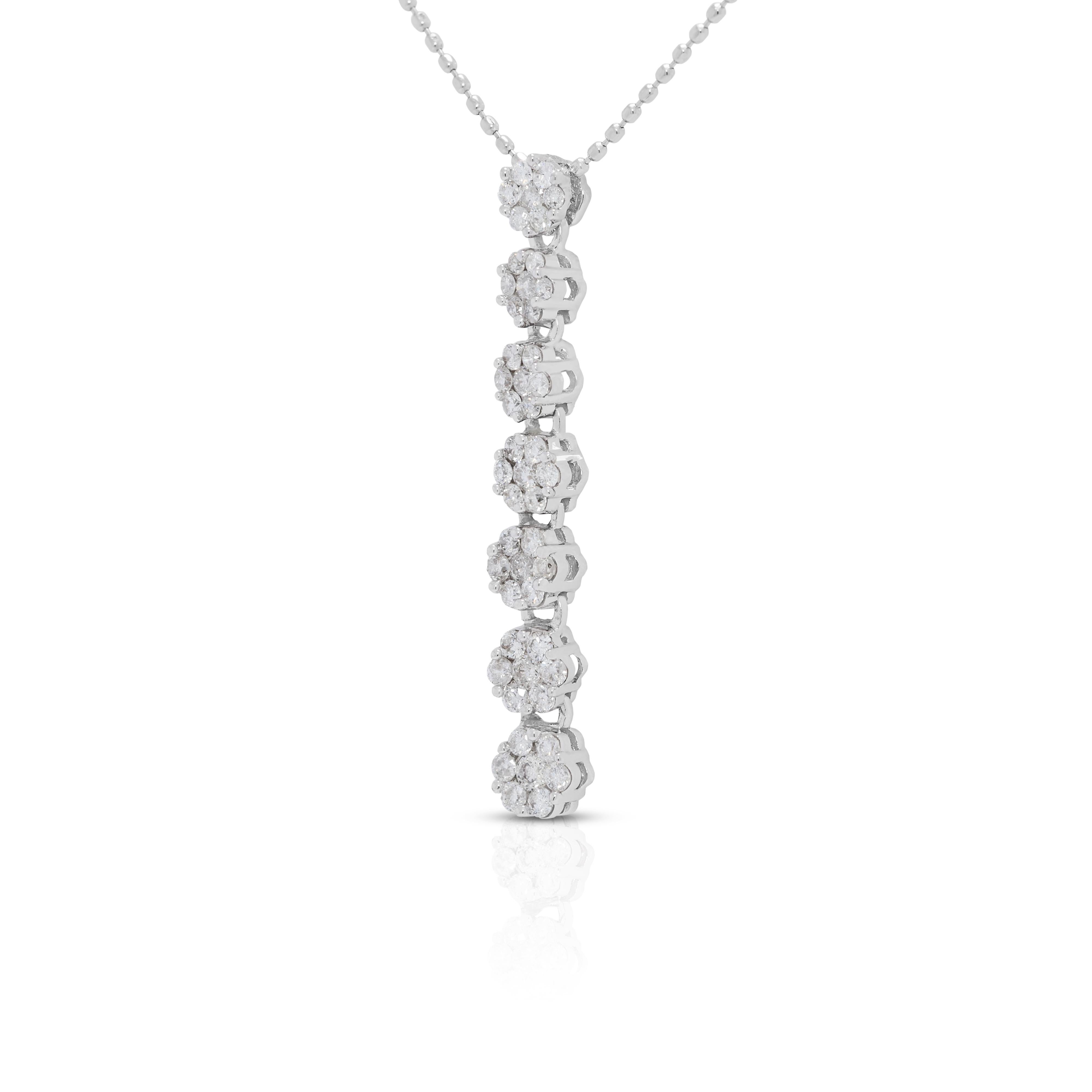 Schillernder 0,5ct Journey-Style Diamant-Anhänger mit Kette aus 18K Weißgold (Rundschliff) im Angebot