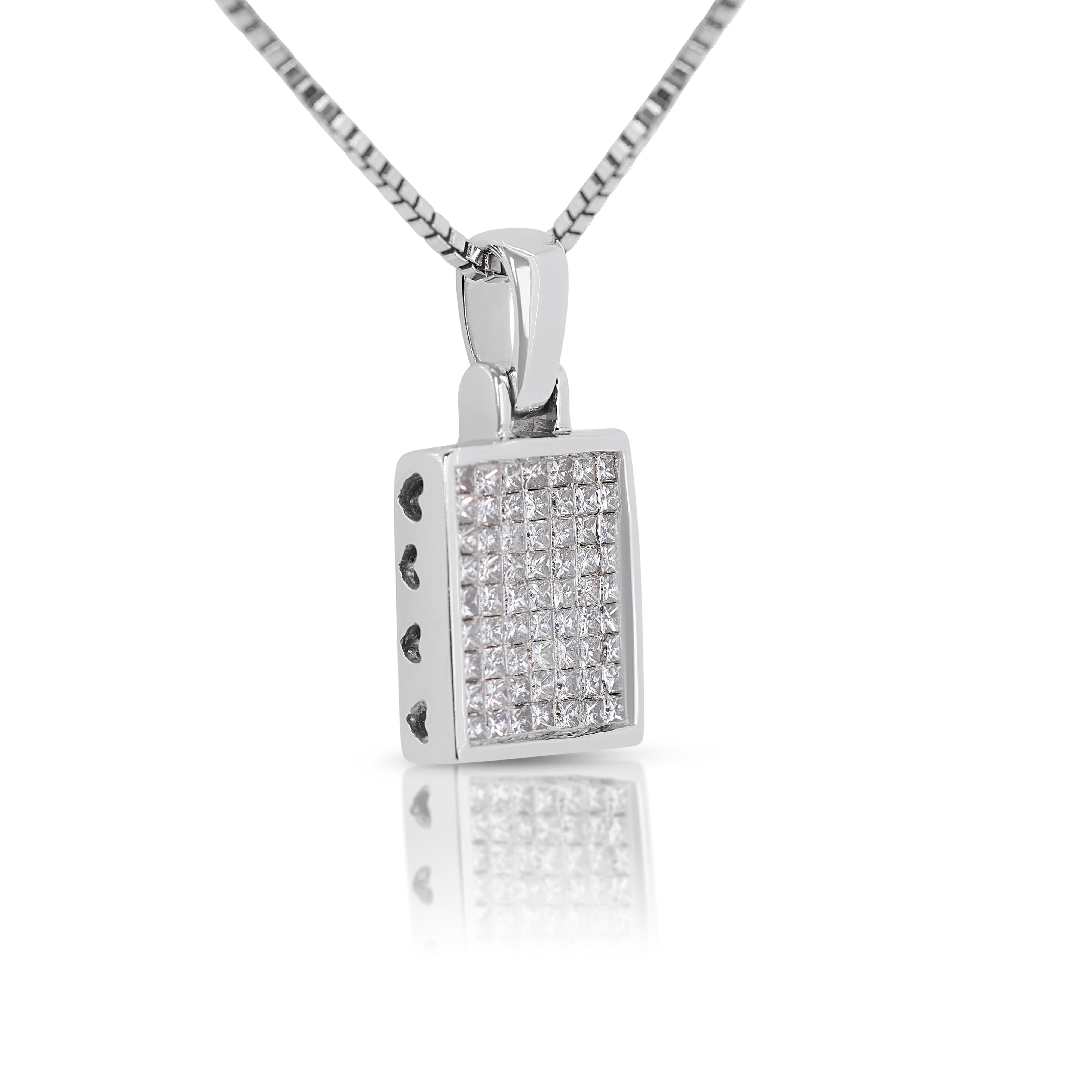 Dazzling 0.63ct Diamonds Pendant in 18K White Gold - (Chain Not Included) In Excellent Condition For Sale In רמת גן, IL