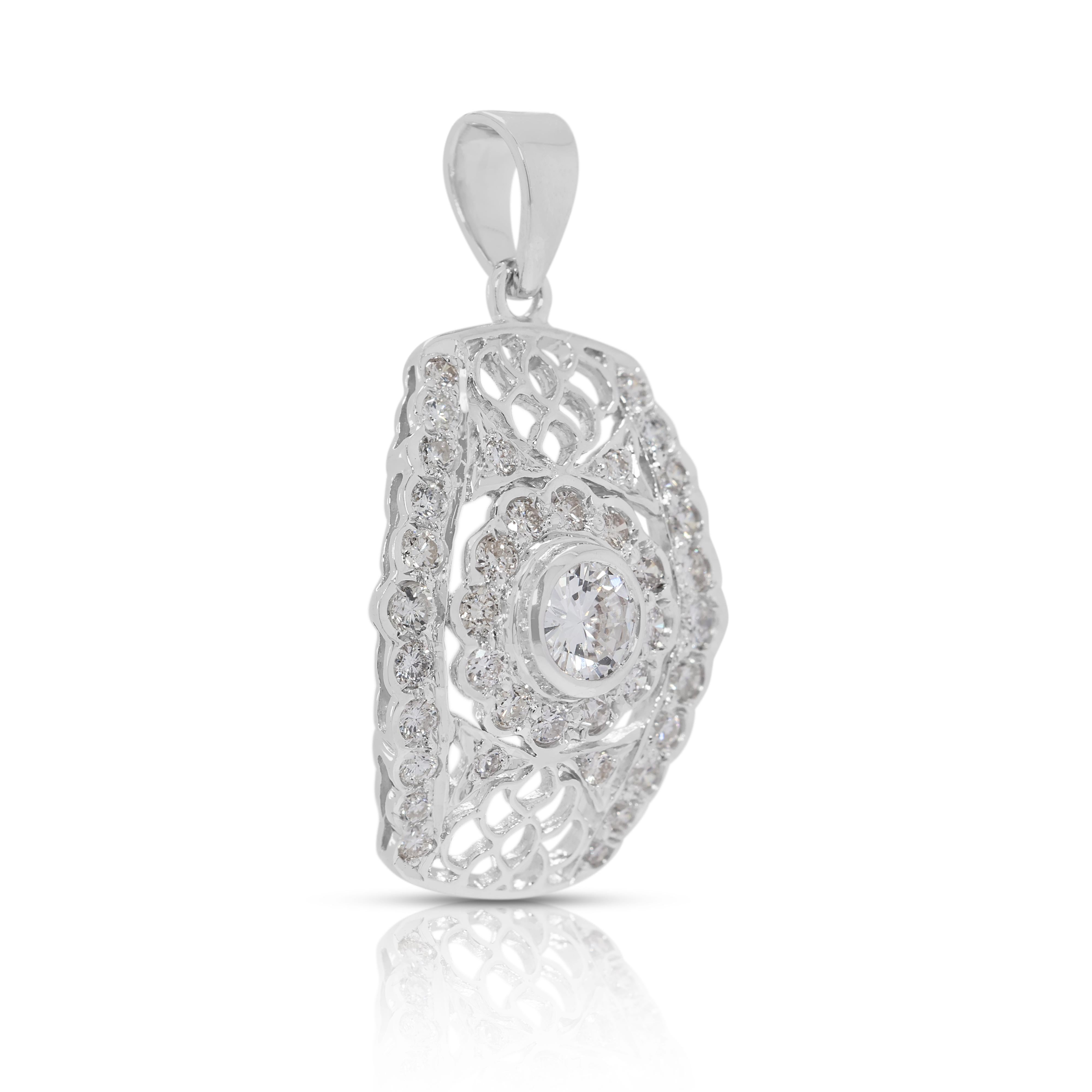 Taille ronde Éblouissant pendentif filigrane en or blanc 18 carats orné d'un diamant naturel de 0,63 ct. en vente